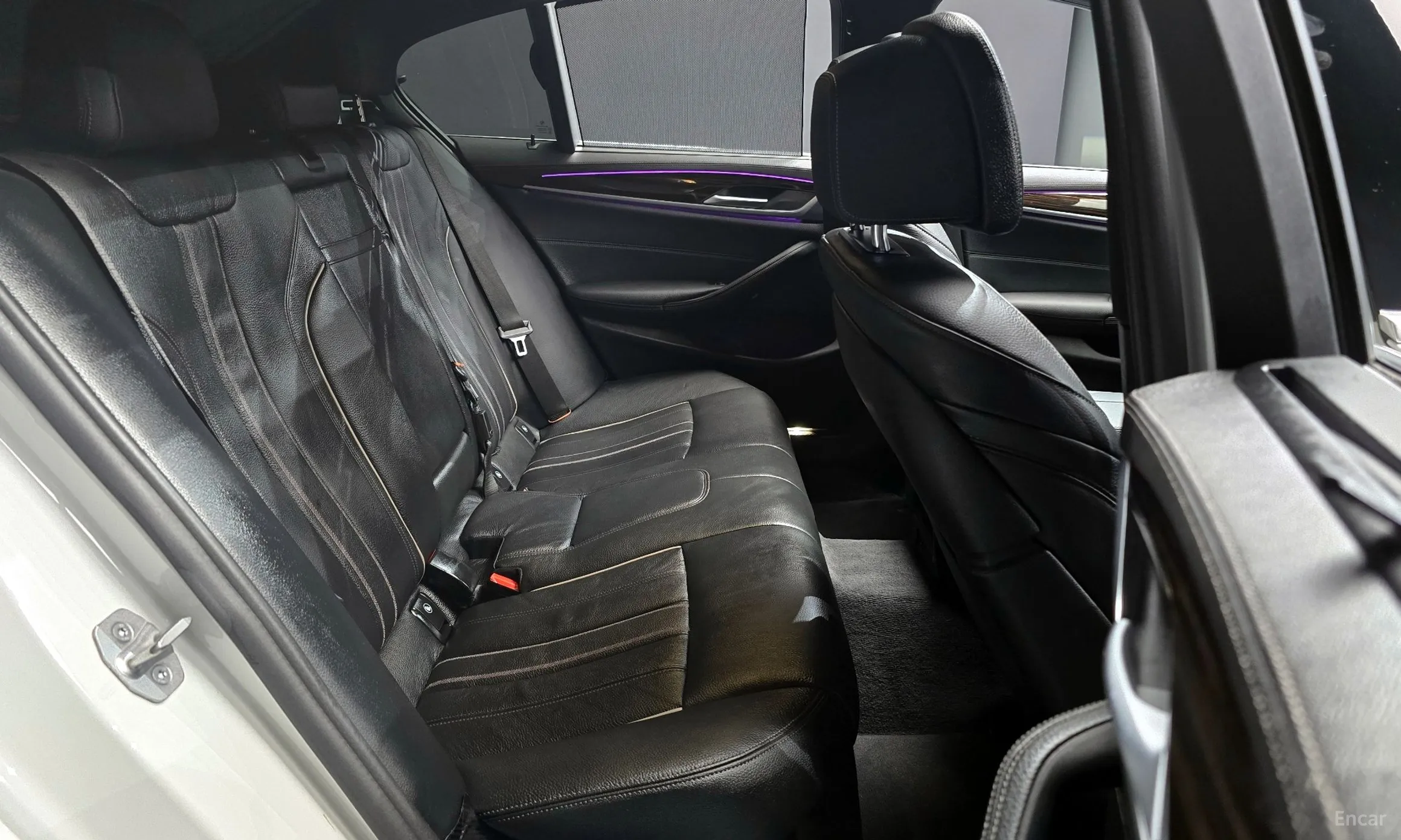 BMW 5 Series (G30) превью 12