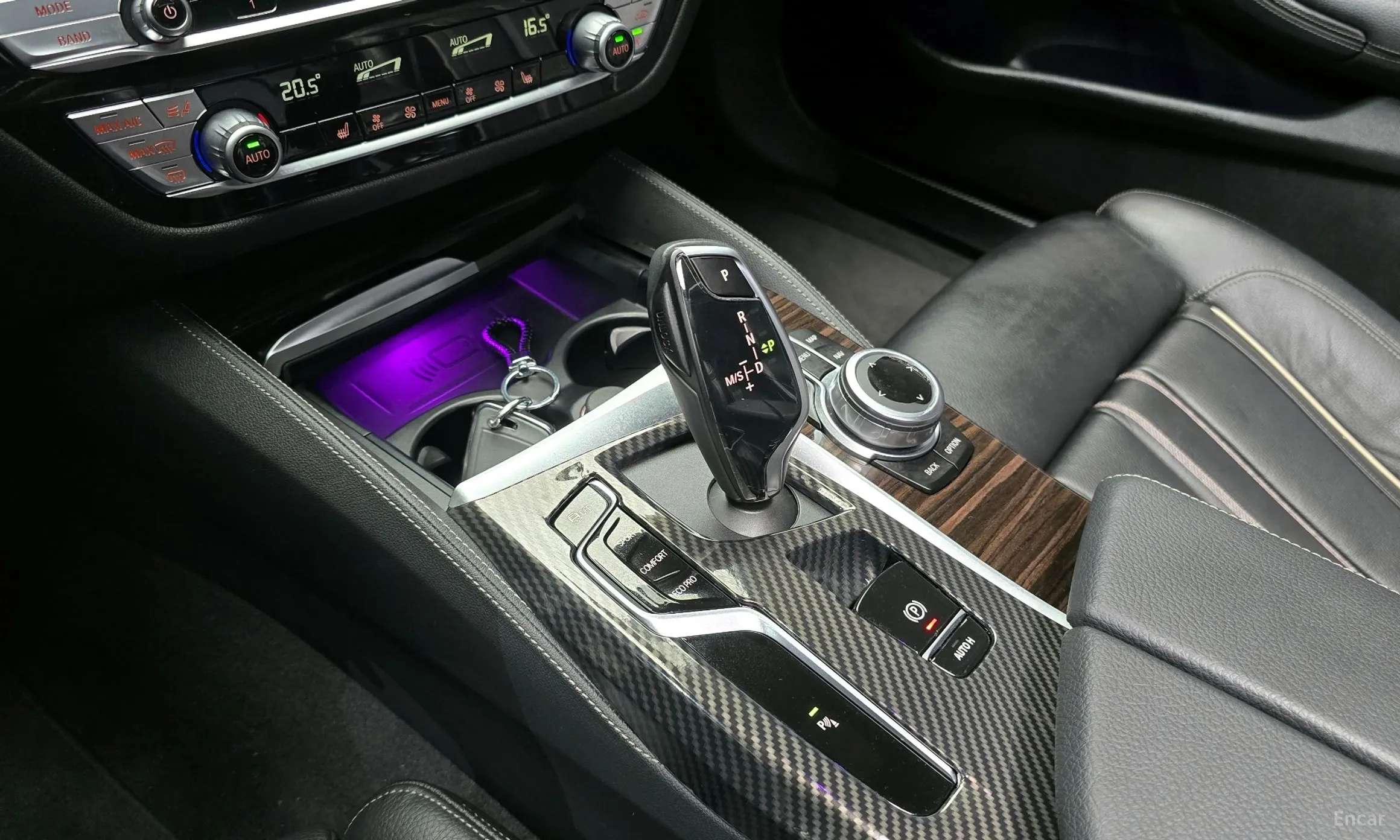 BMW 5 Series (G30) превью 9