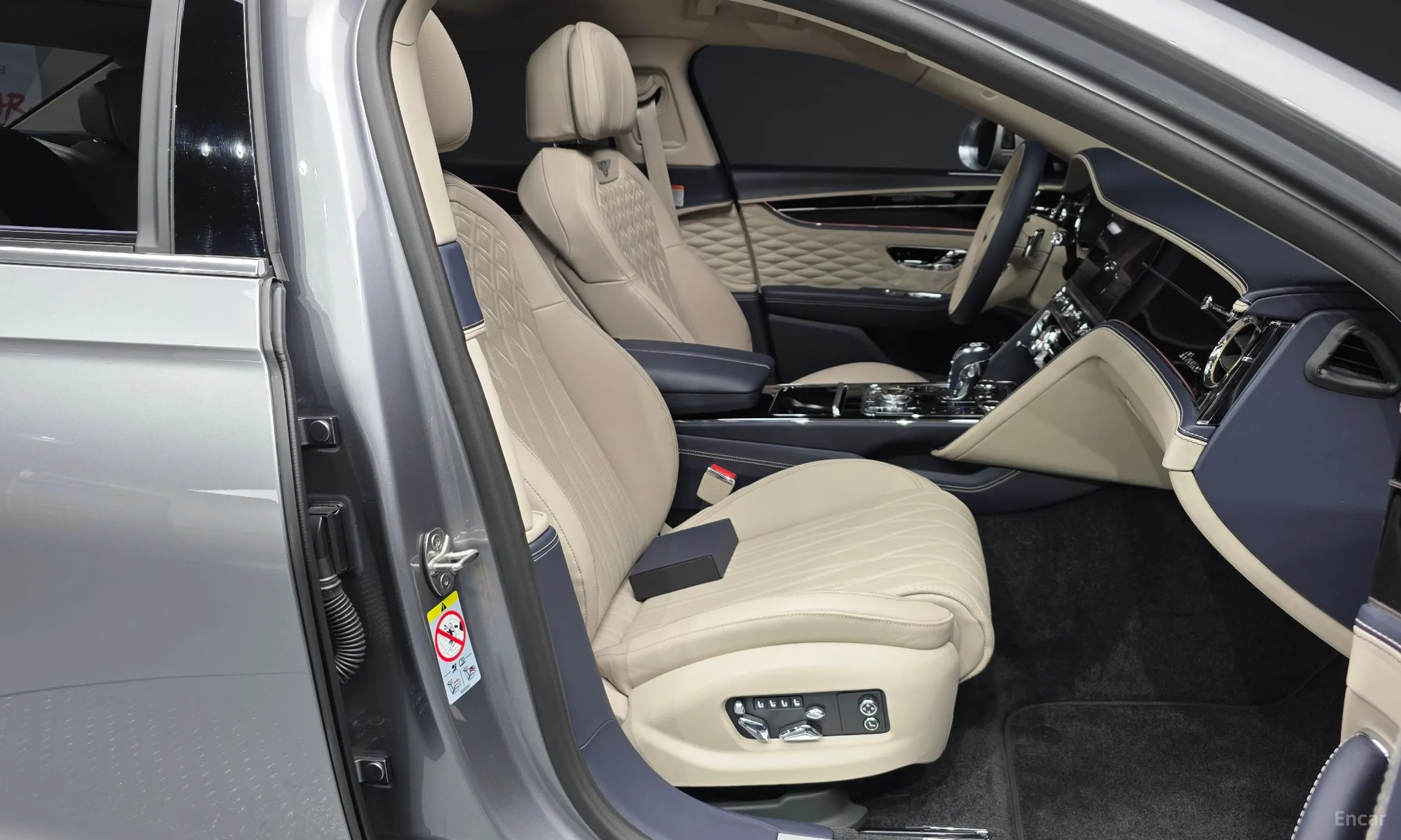 Bentley Flying Spur 3rd Generation превью 11
