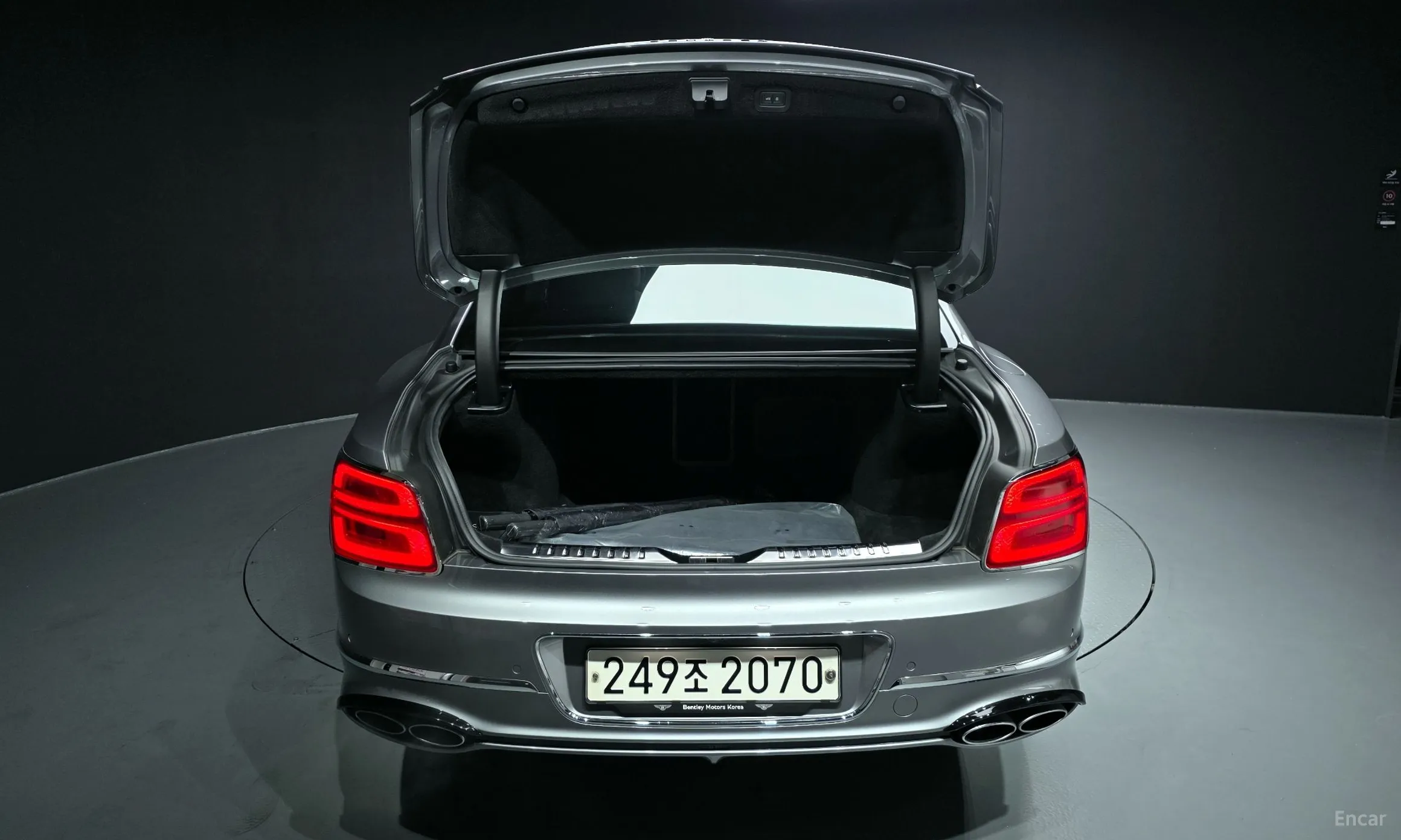 Bentley Flying Spur 3rd Generation превью 20