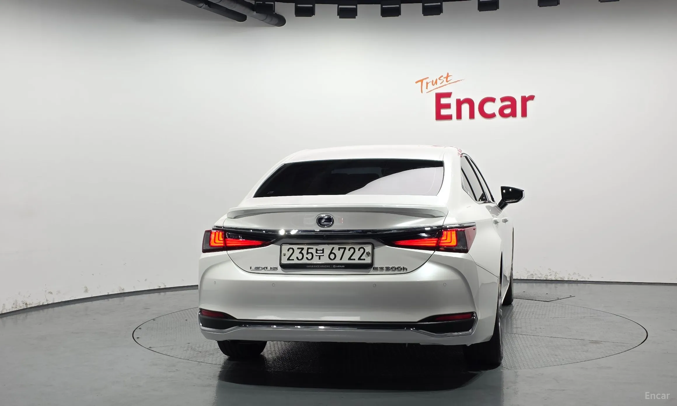 Lexus ES300h 7th Generation превью 4
