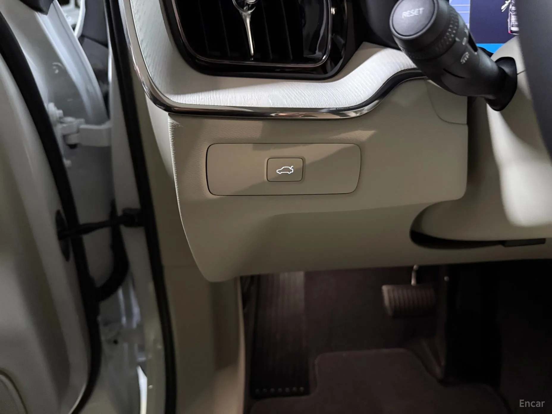 Volvo XC60 Gen 2 превью 12