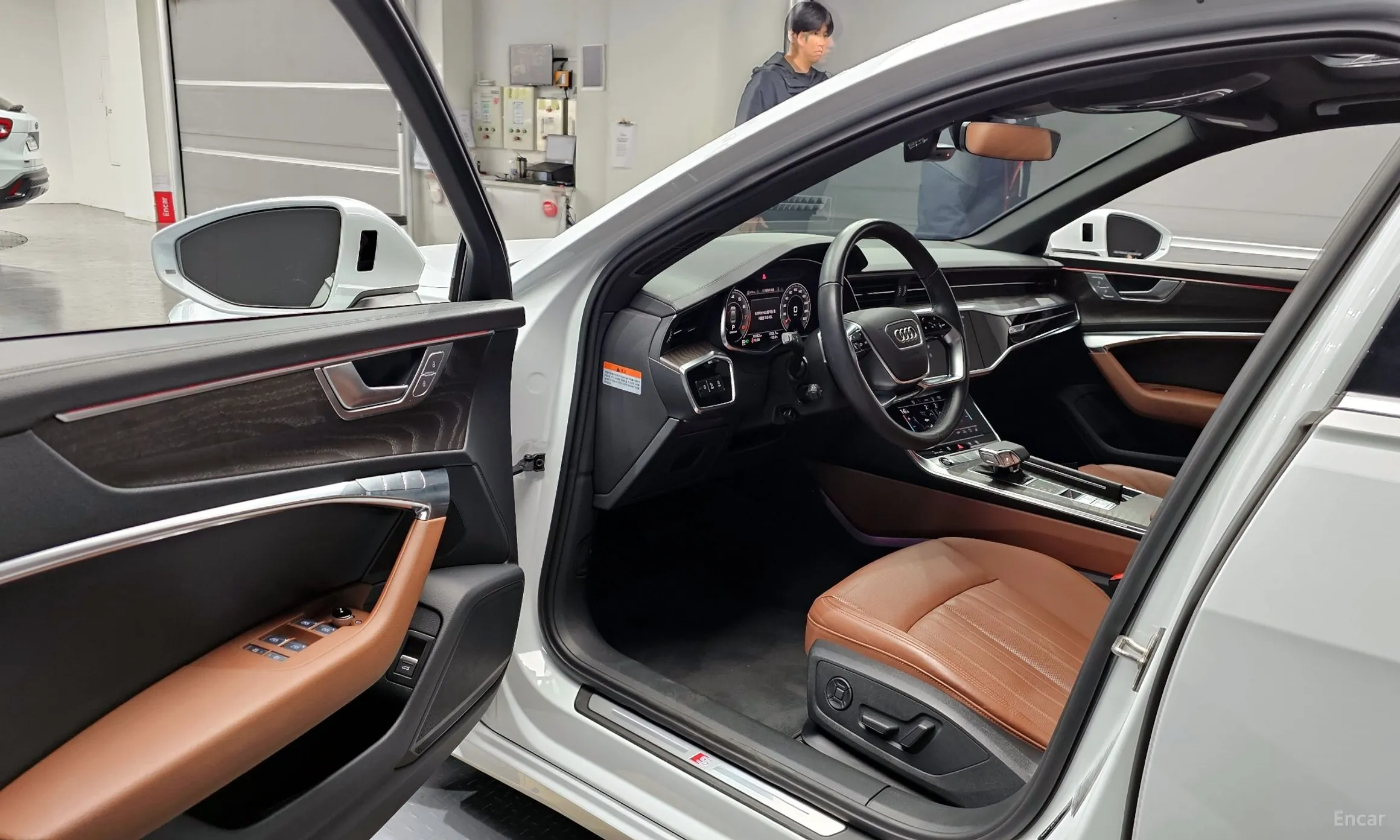 Audi A6 (C8) превью 10