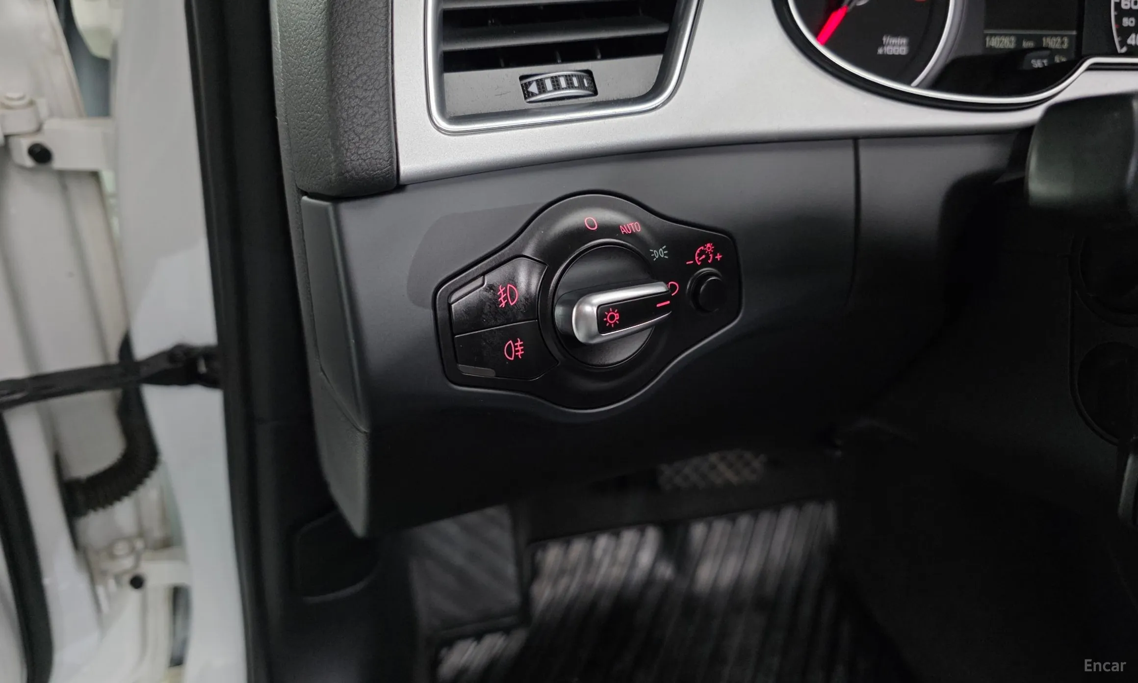 Audi New A4 превью 19