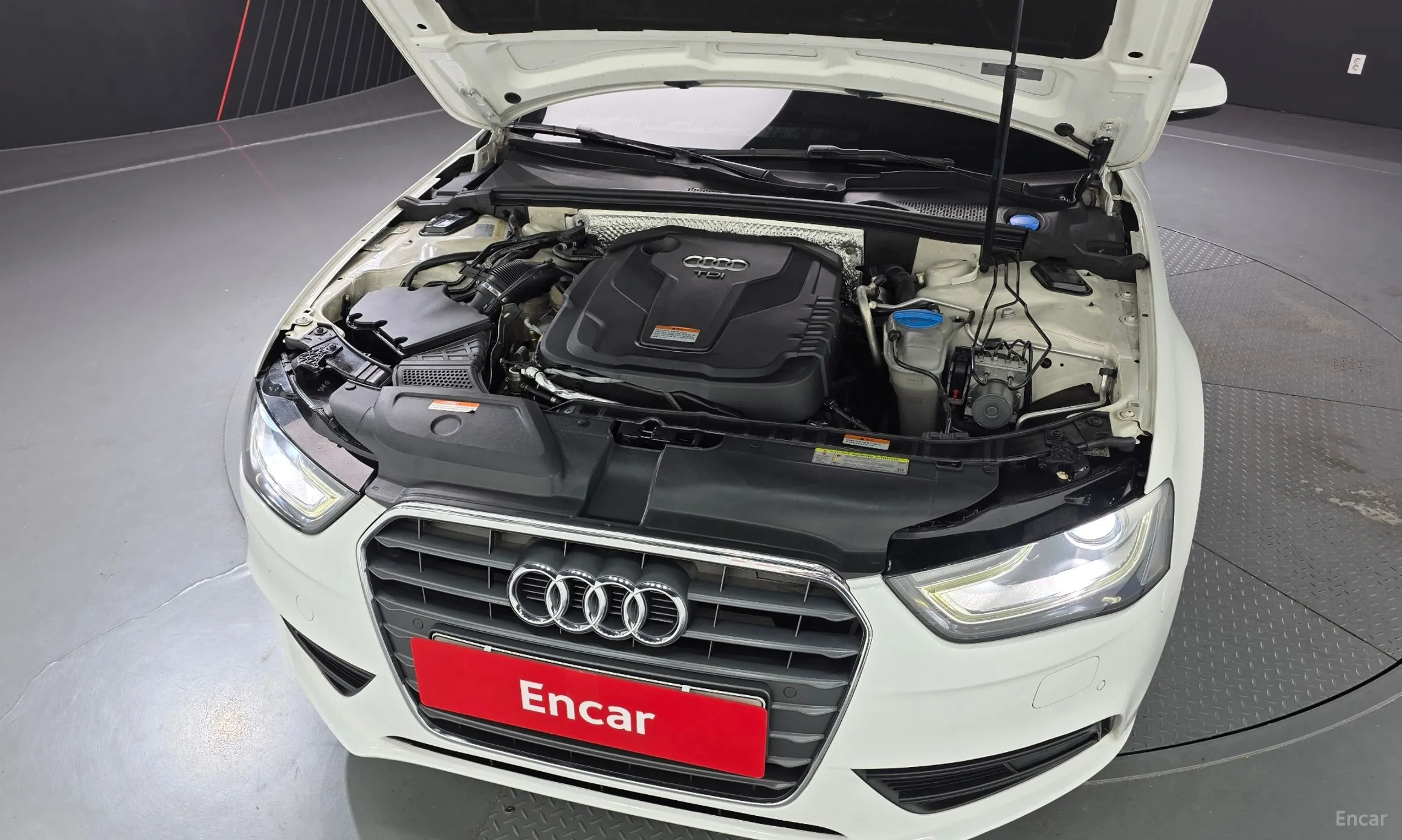 Audi New A4 превью 6