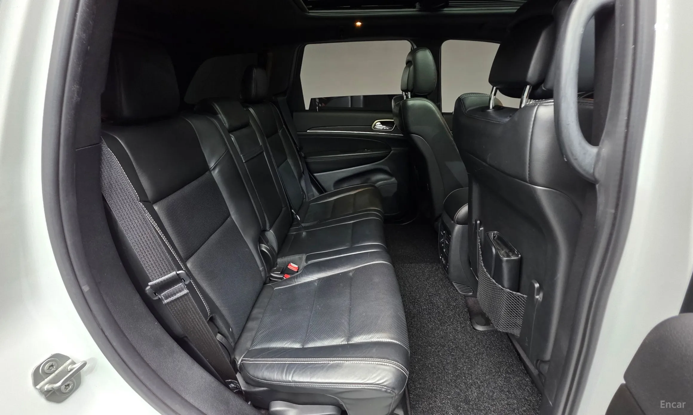 Jeep Grand Cherokee превью 19