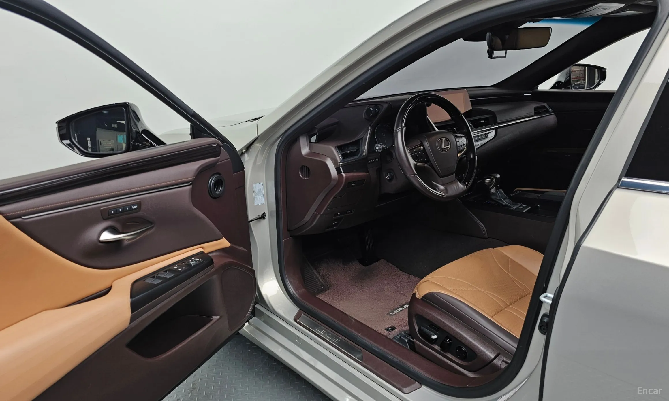 Lexus ES300h 7th Generation превью 10