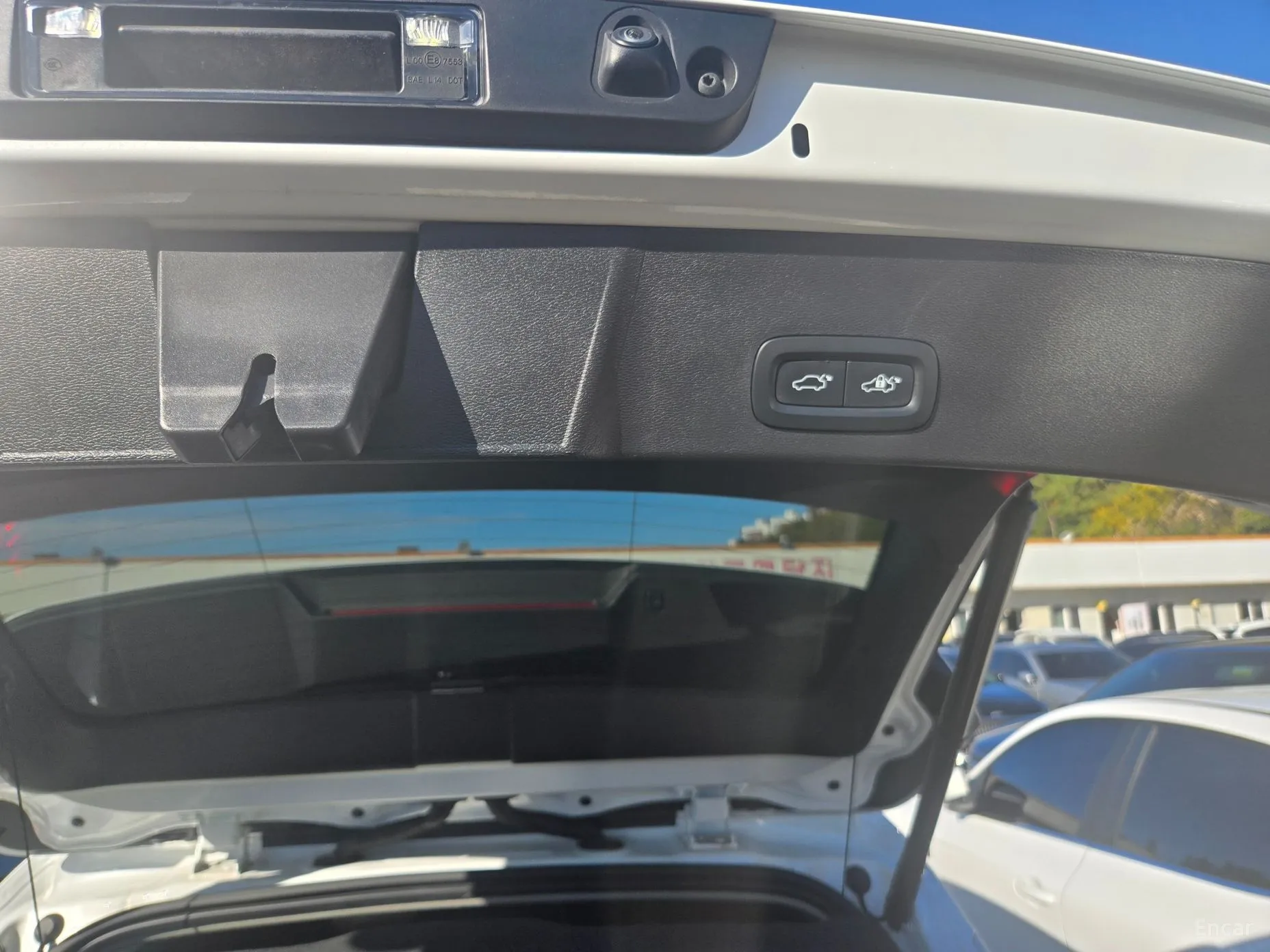Volvo XC40 превью 16