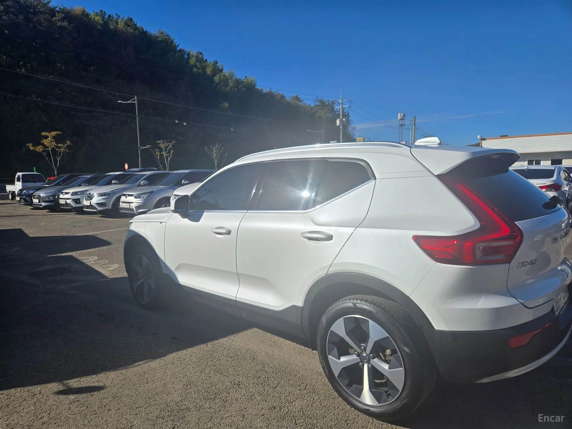 Volvo XC40 превью 6