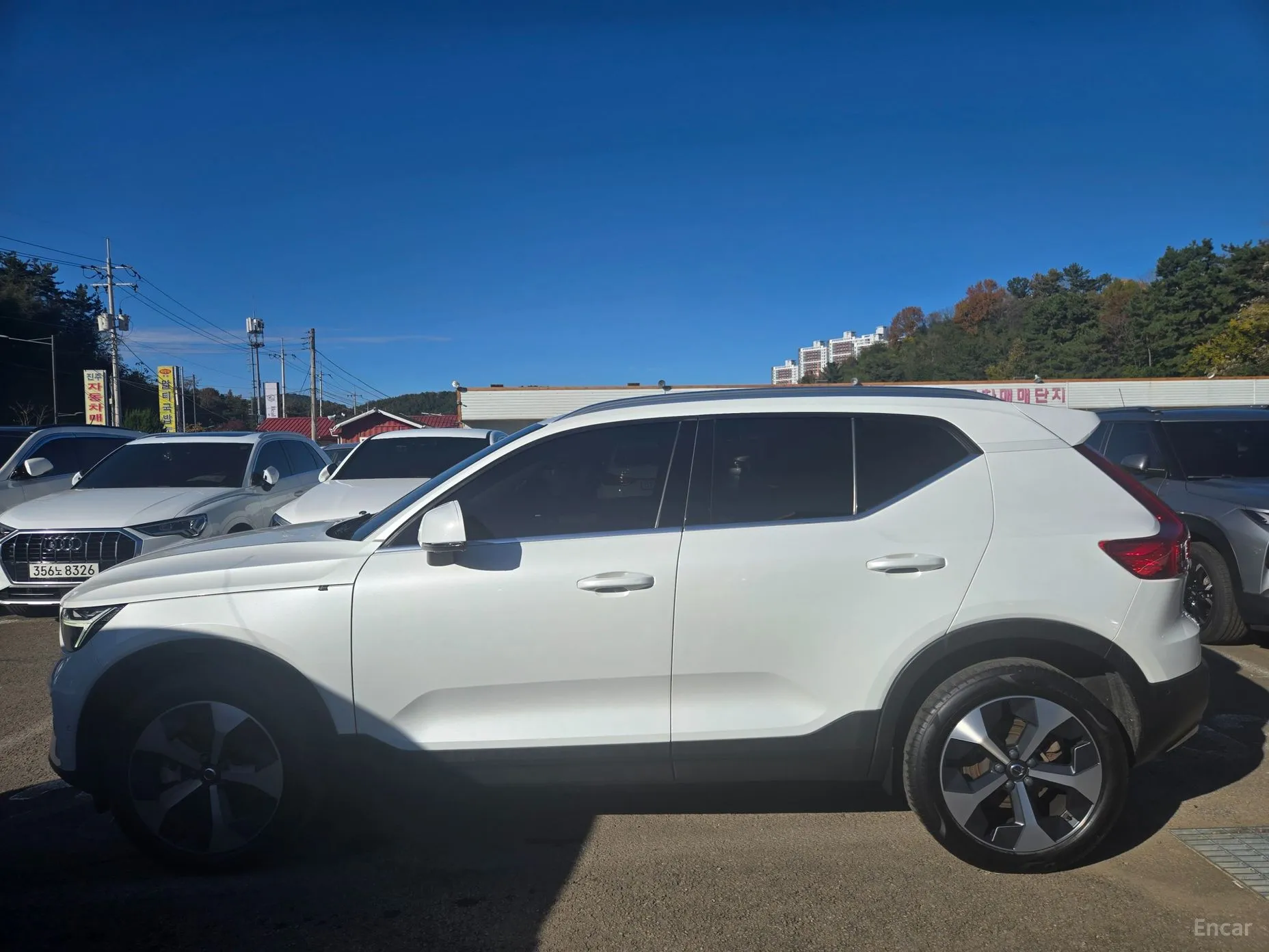 Volvo XC40 превью 8