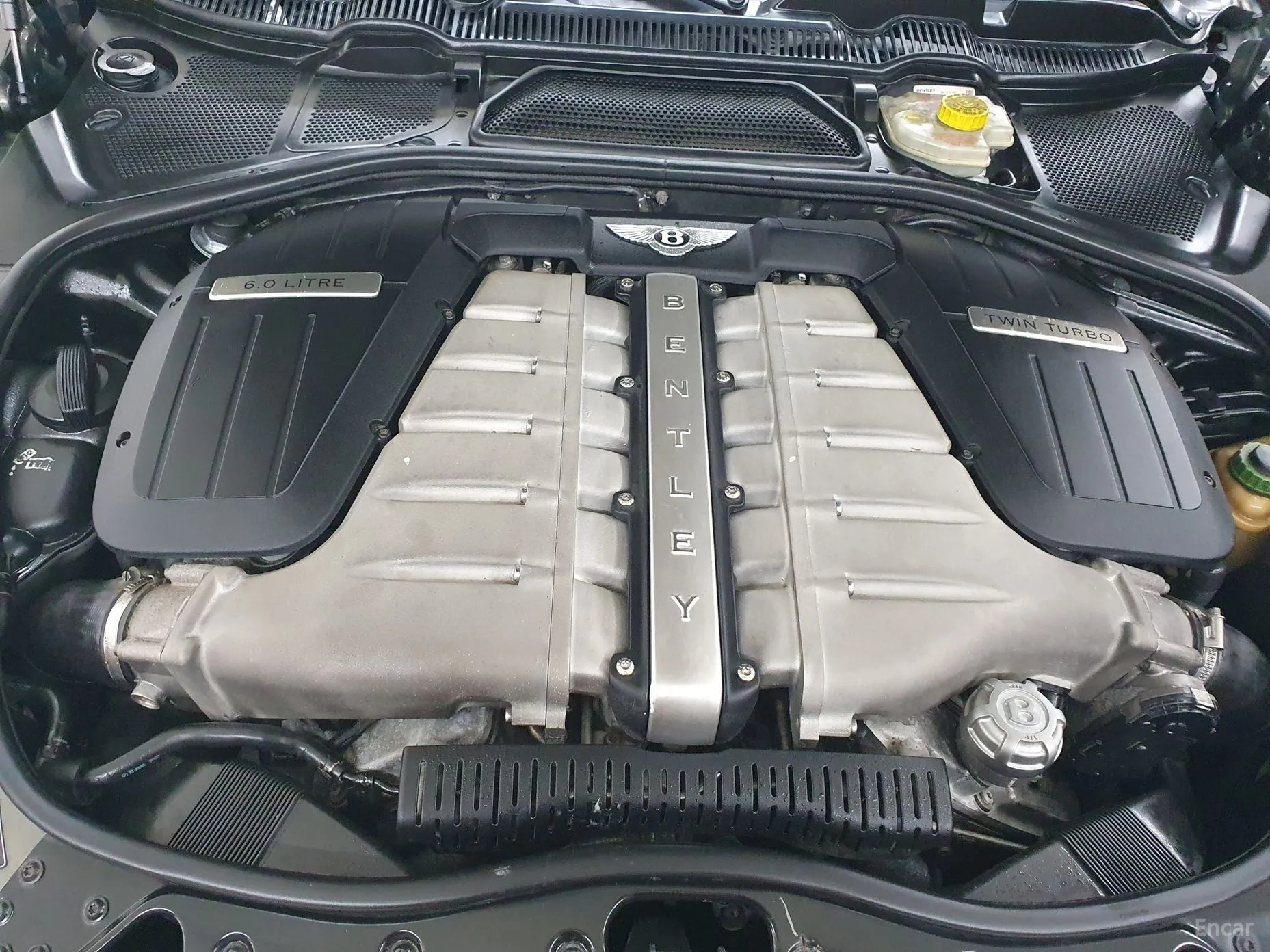 Bentley Flying Spur Gen 1 превью 6