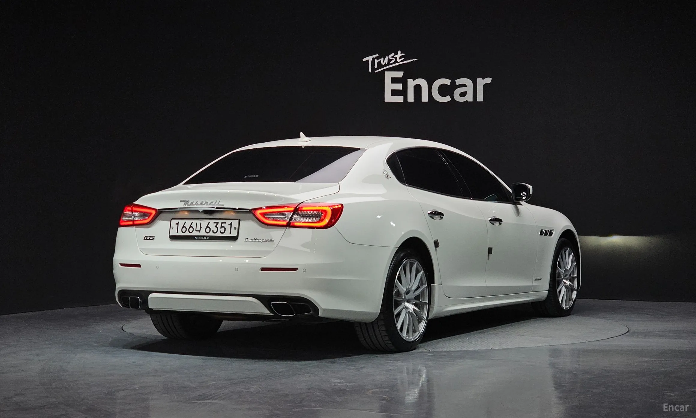 Maserati Quattroporte превью 2