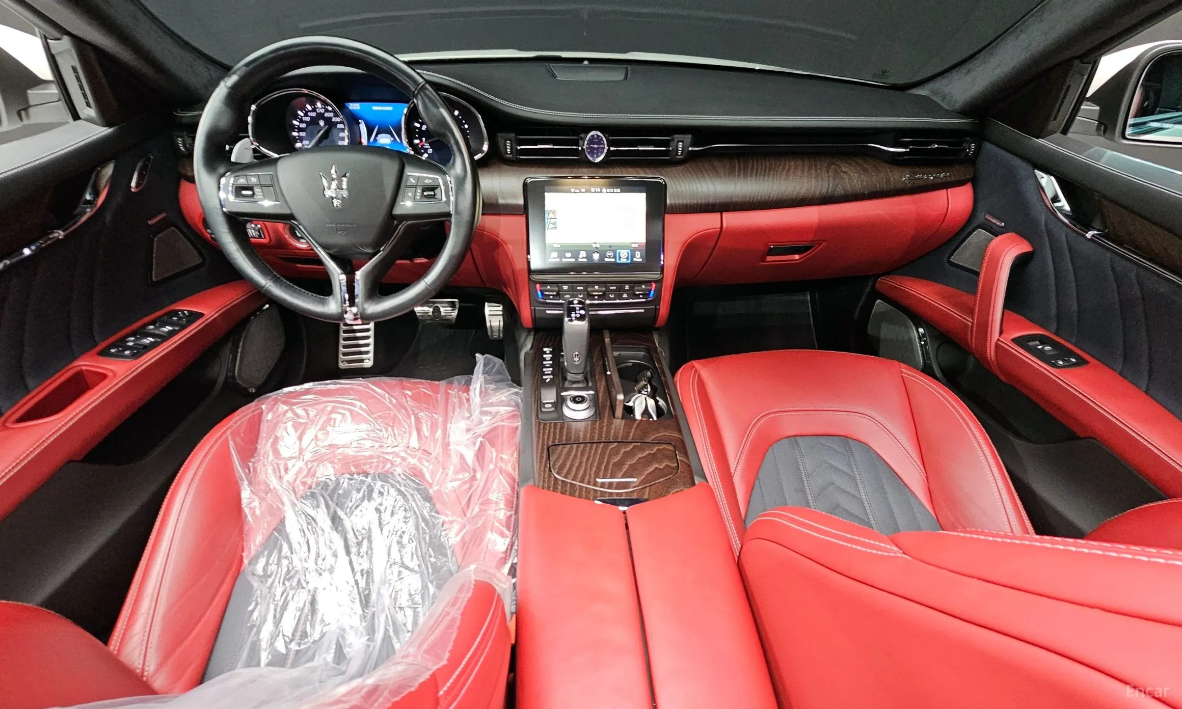 Maserati Quattroporte превью 7