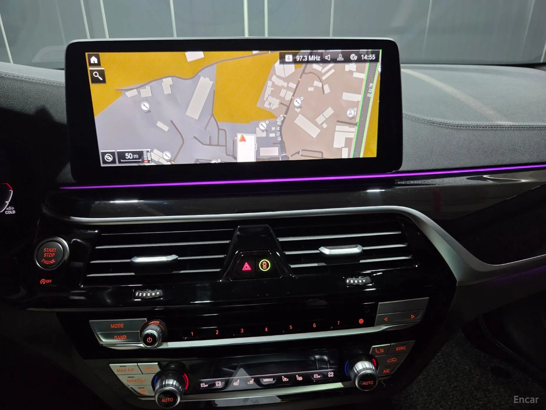 BMW 5 Series (G30) превью 10