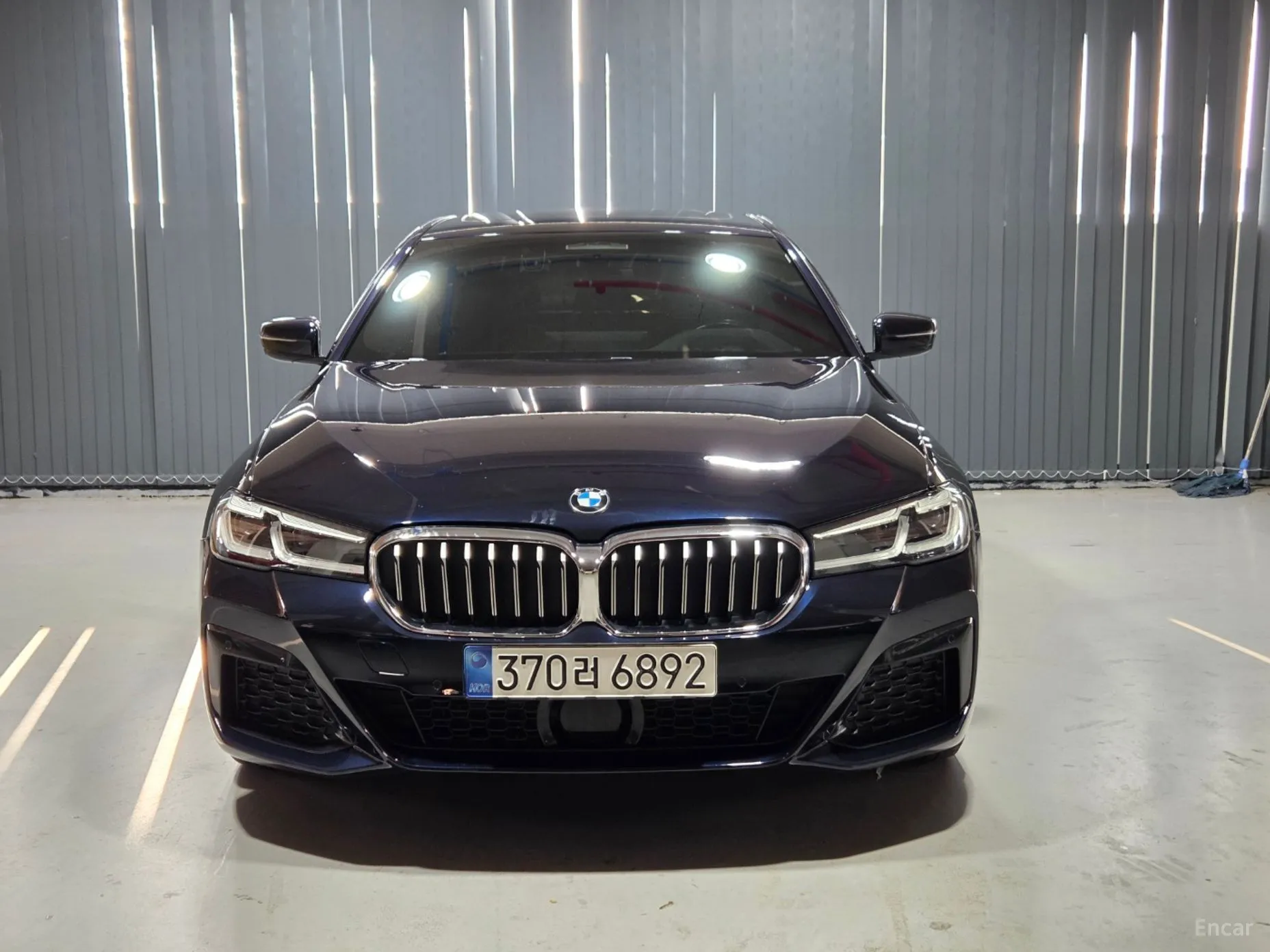 BMW 5 Series (G30) превью 2