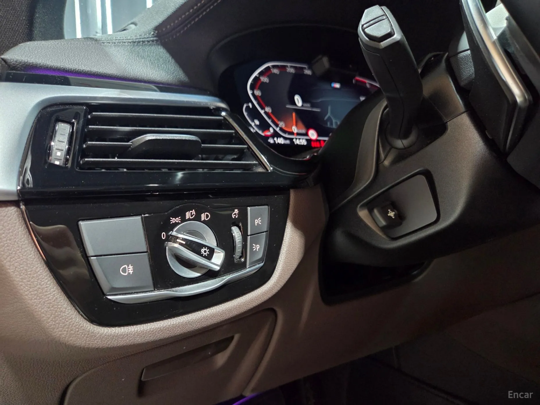 BMW 5 Series (G30) превью 5