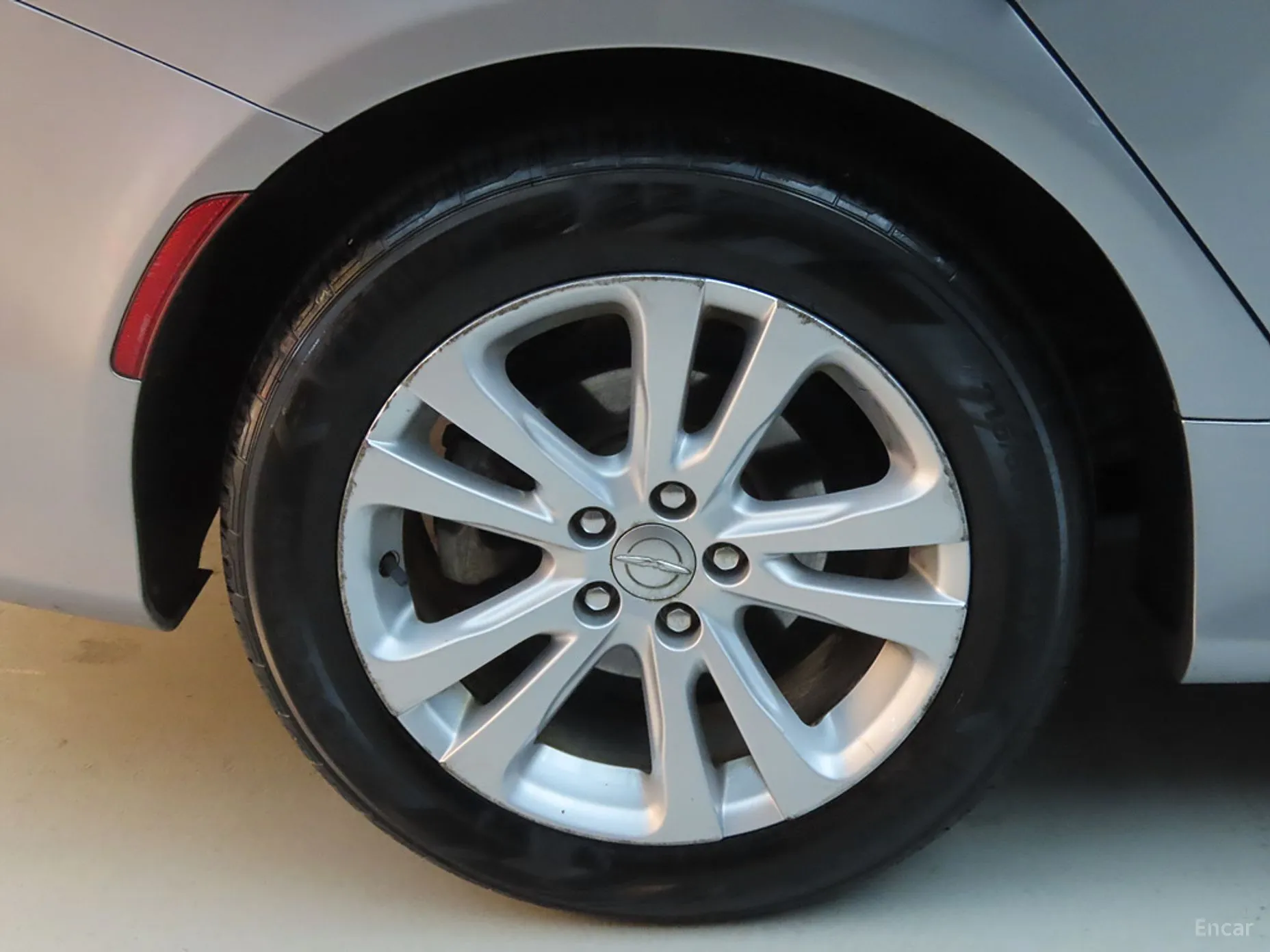 Chrysler 200 Second generation превью 20