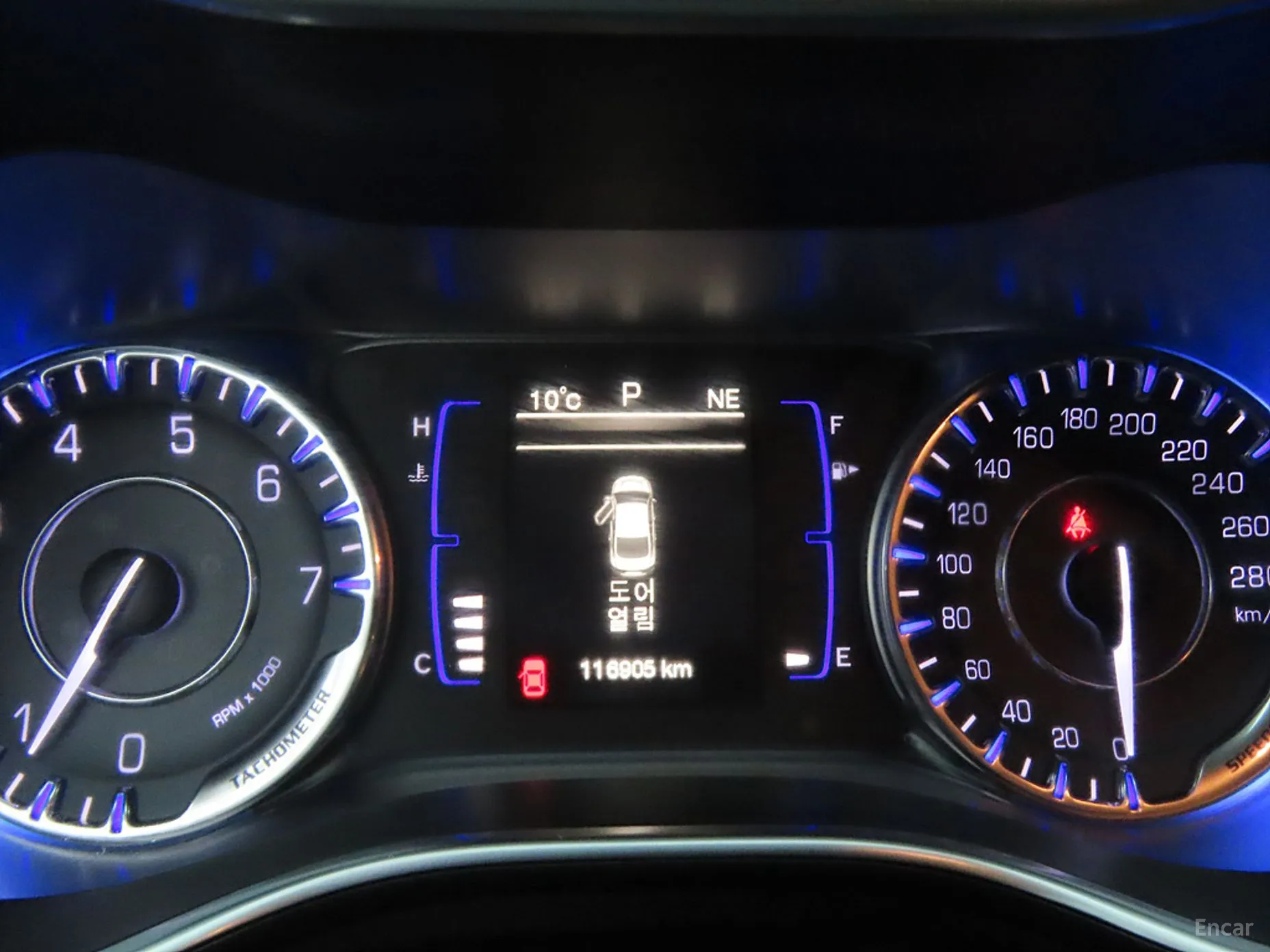 Chrysler 200 Second generation превью 8