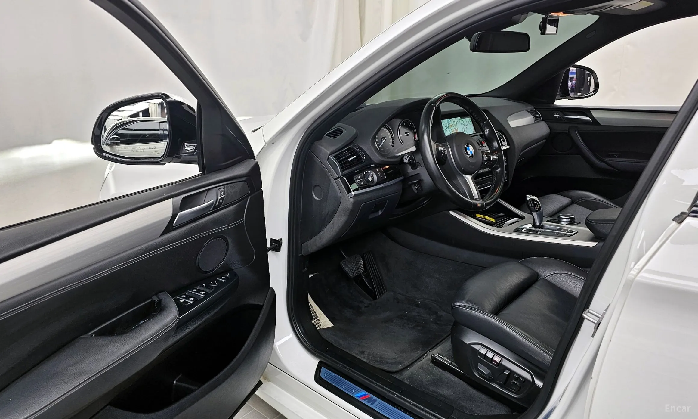 BMW X4 (F26) превью 10
