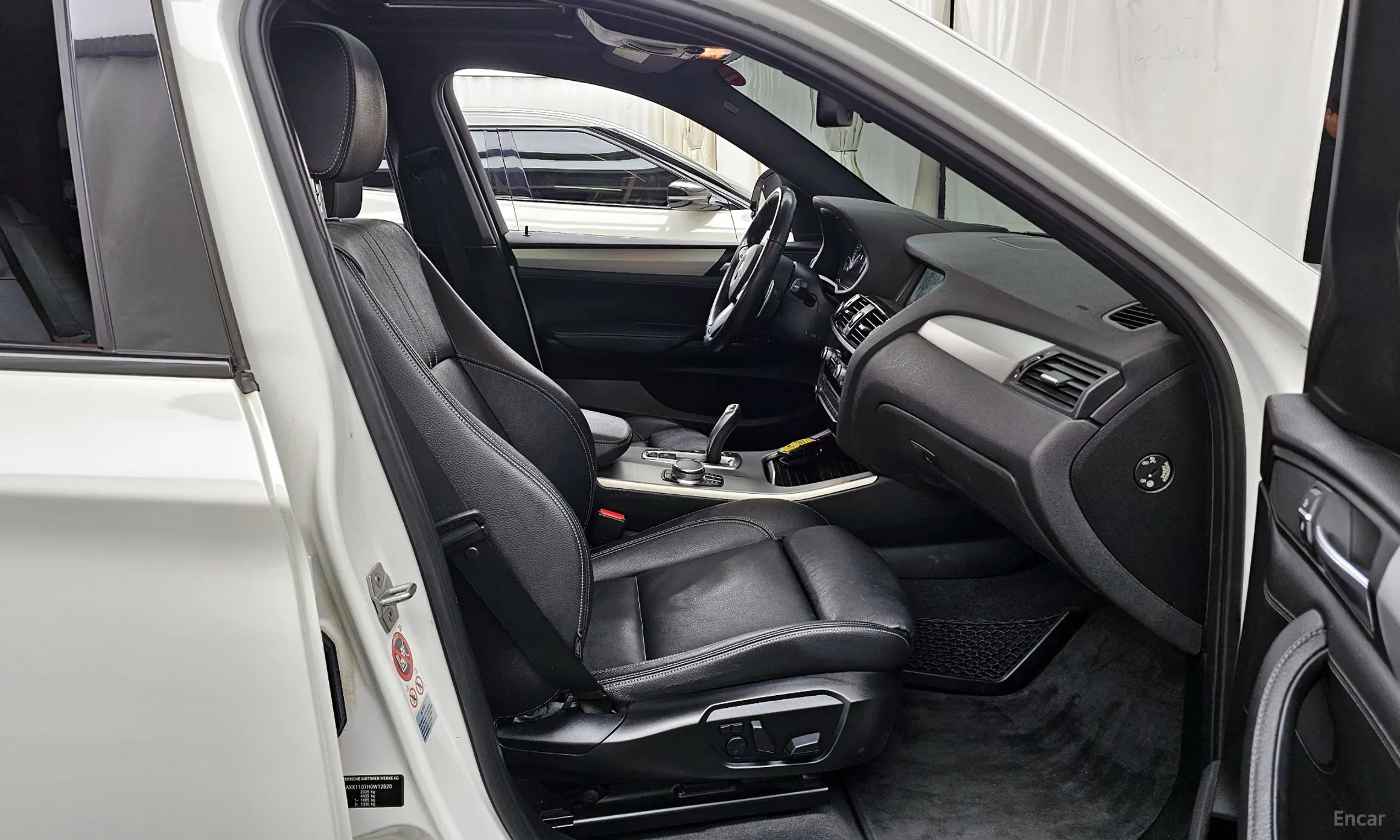 BMW X4 (F26) превью 11