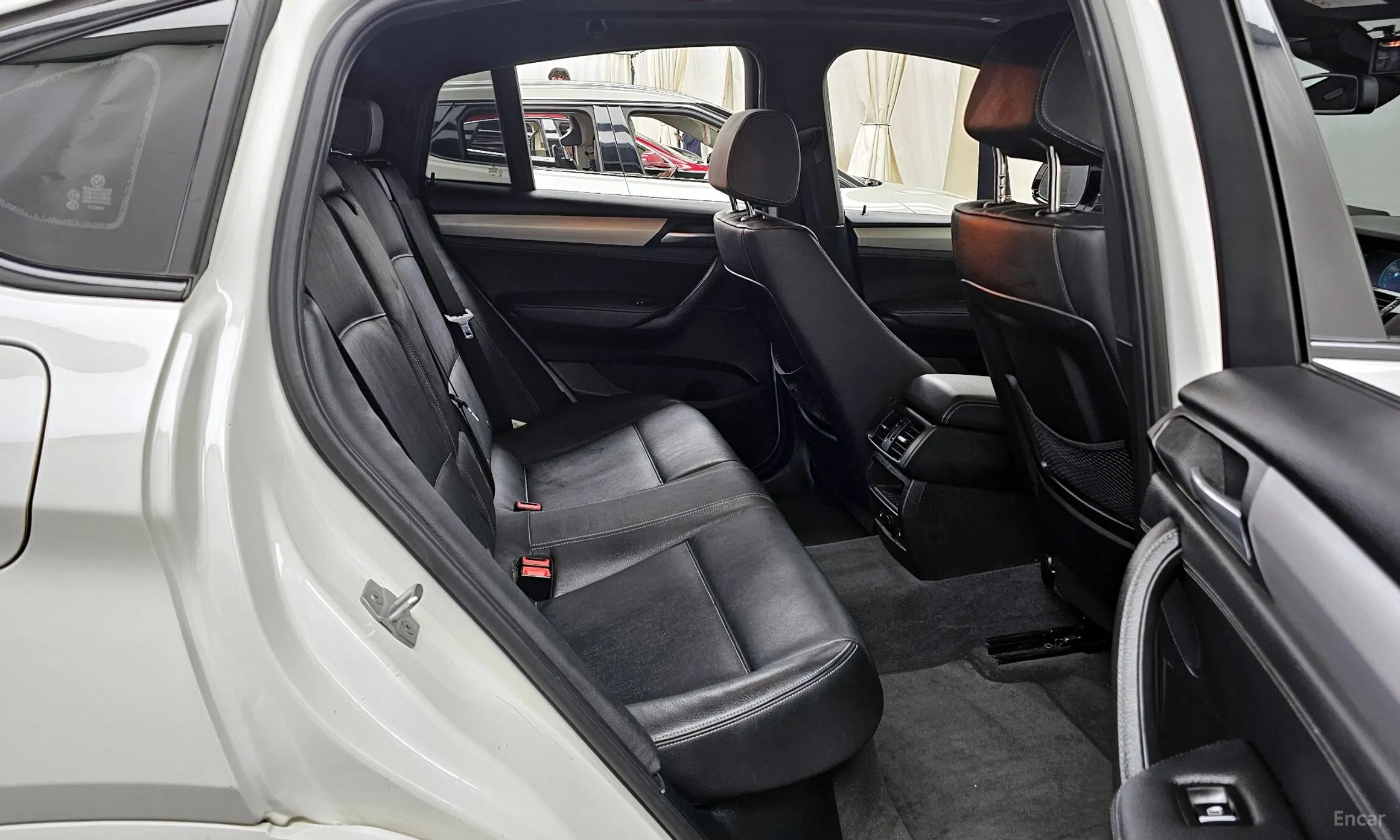 BMW X4 (F26) превью 12