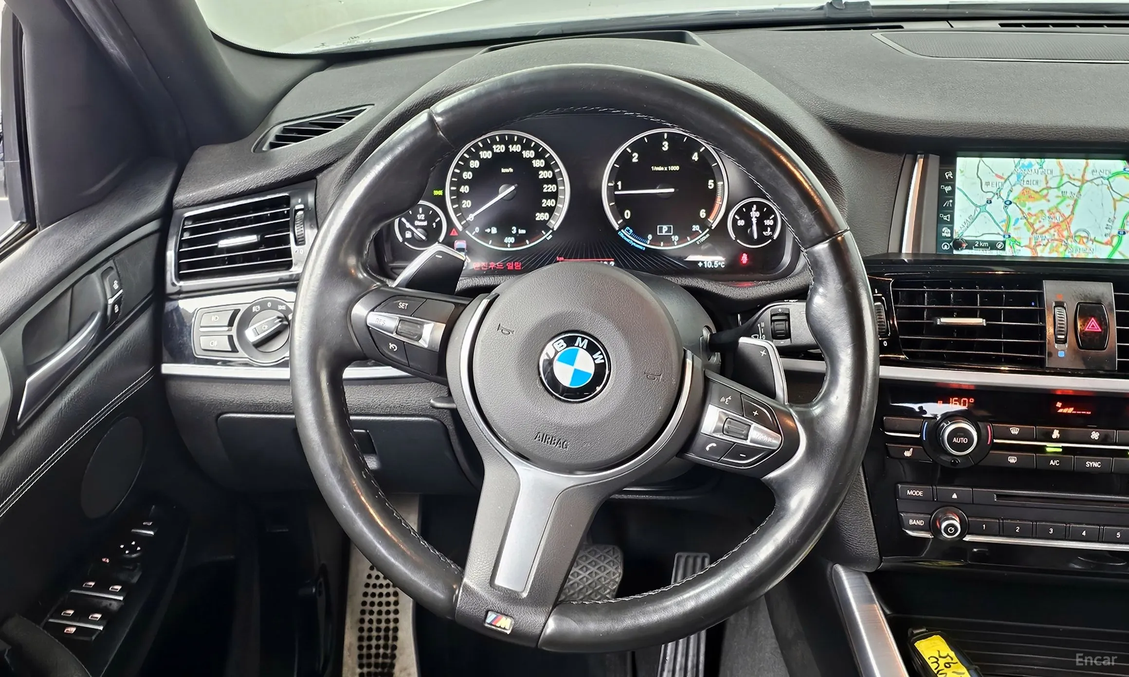 BMW X4 (F26) превью 13