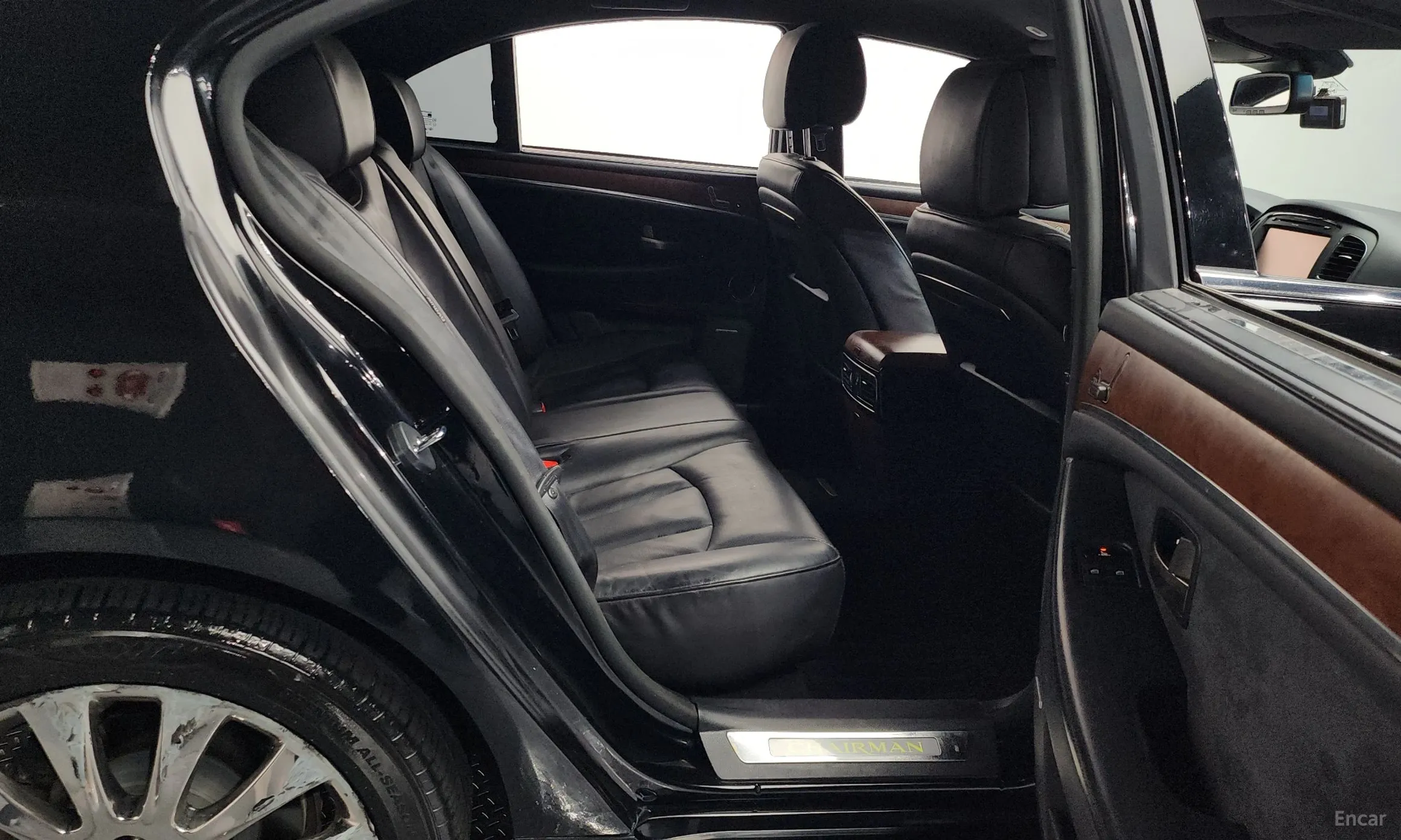 KG Mobility (SsangYong) Chairman W превью 12