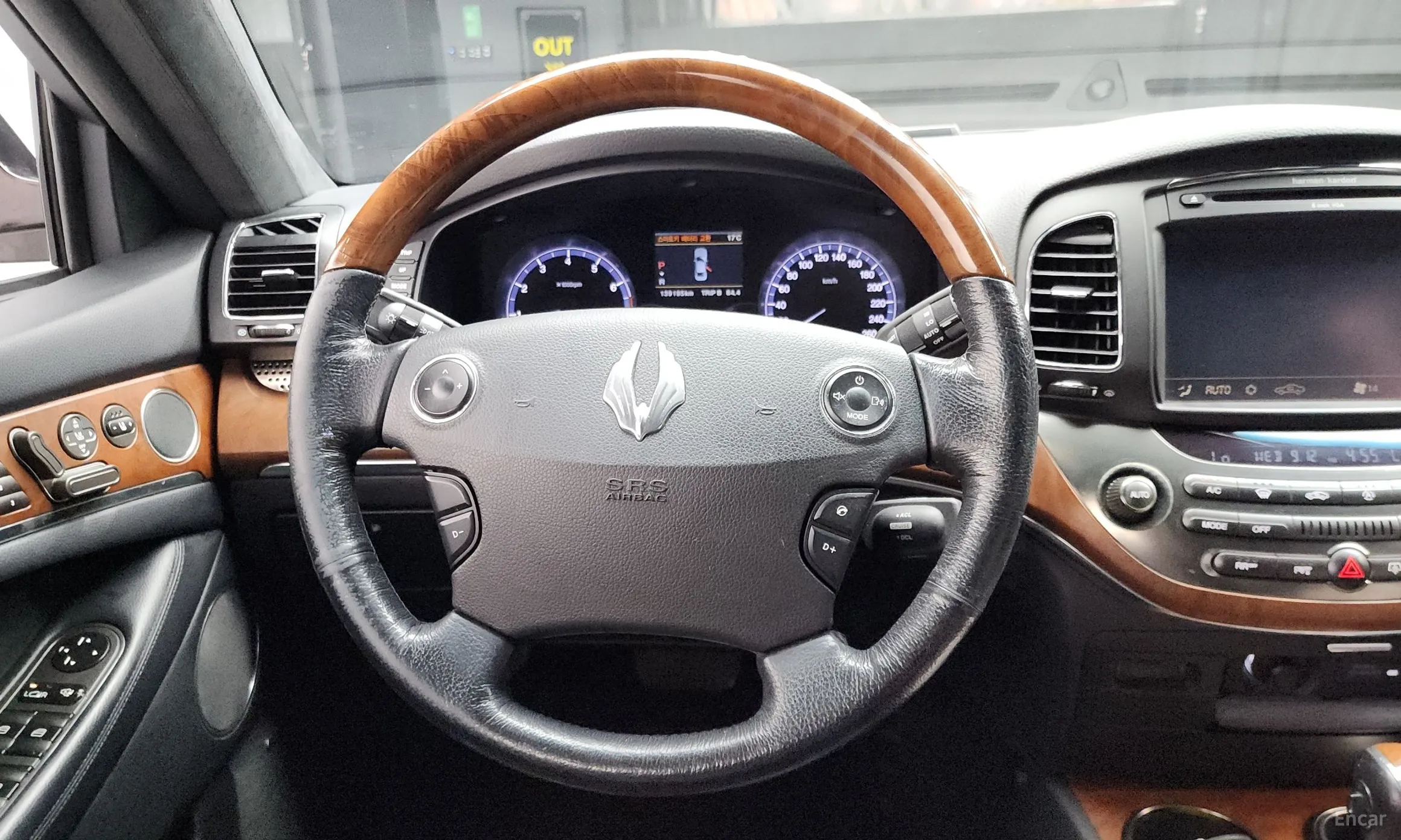 KG Mobility (SsangYong) Chairman W превью 13