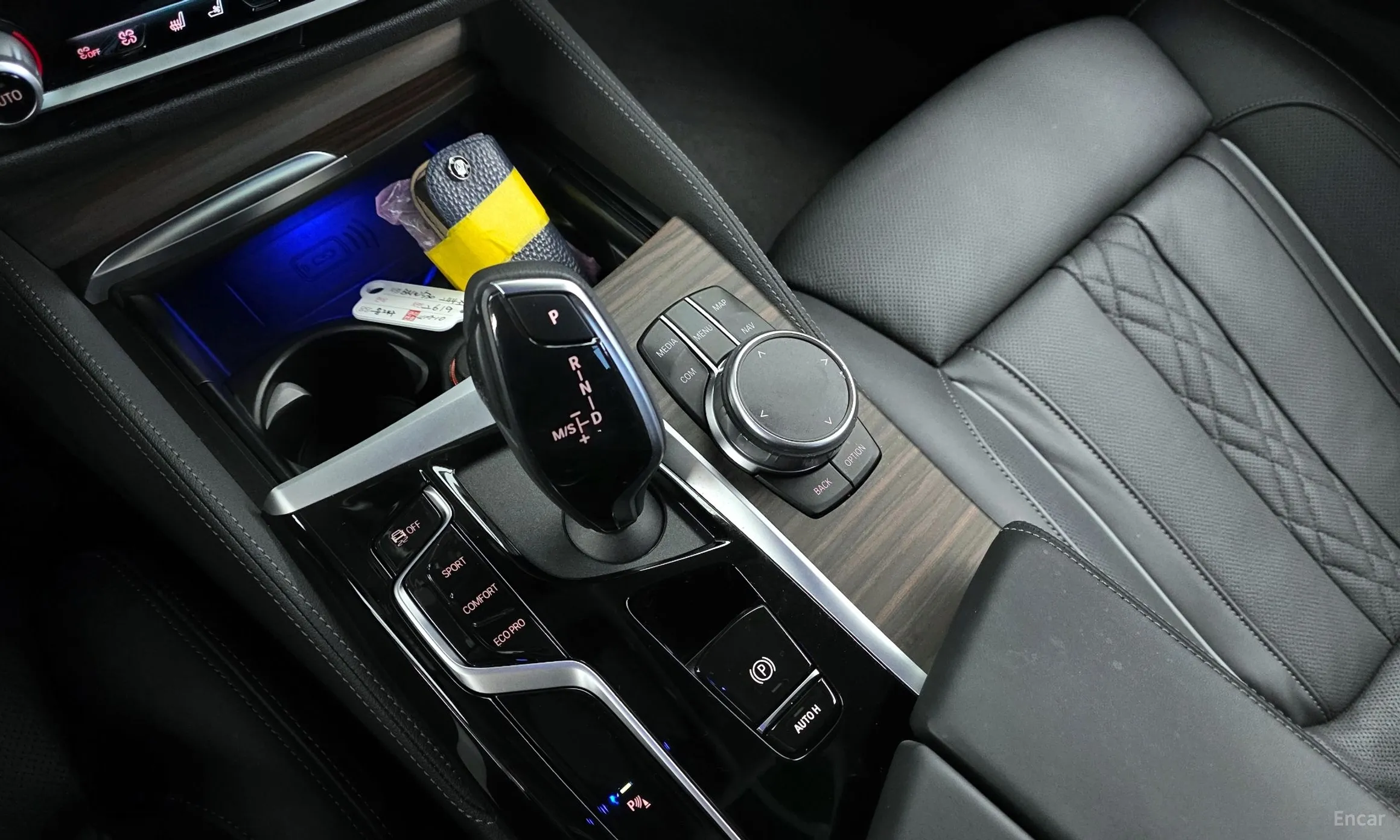 BMW 5 Series (G30) превью 9