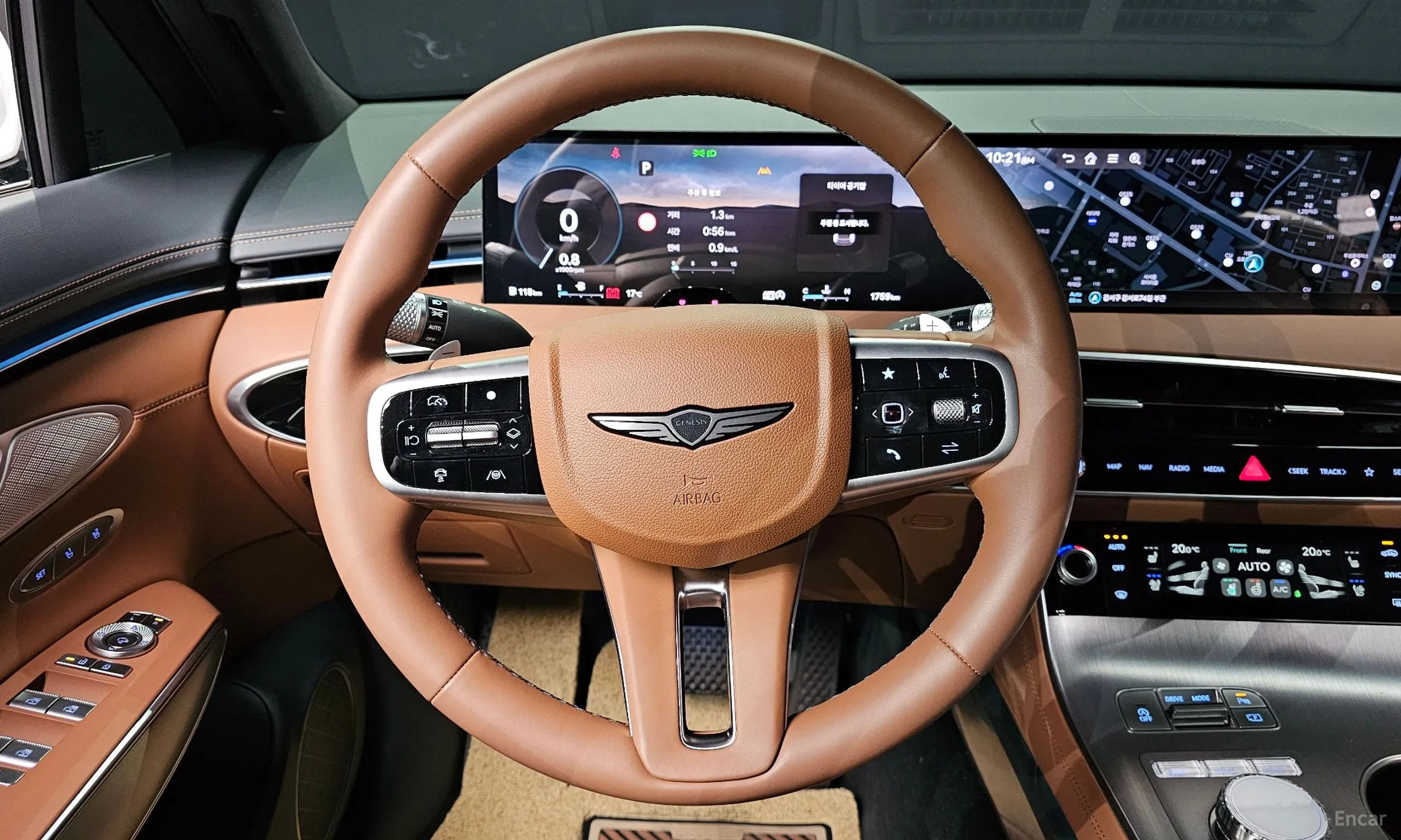 Genesis GV70 превью 13