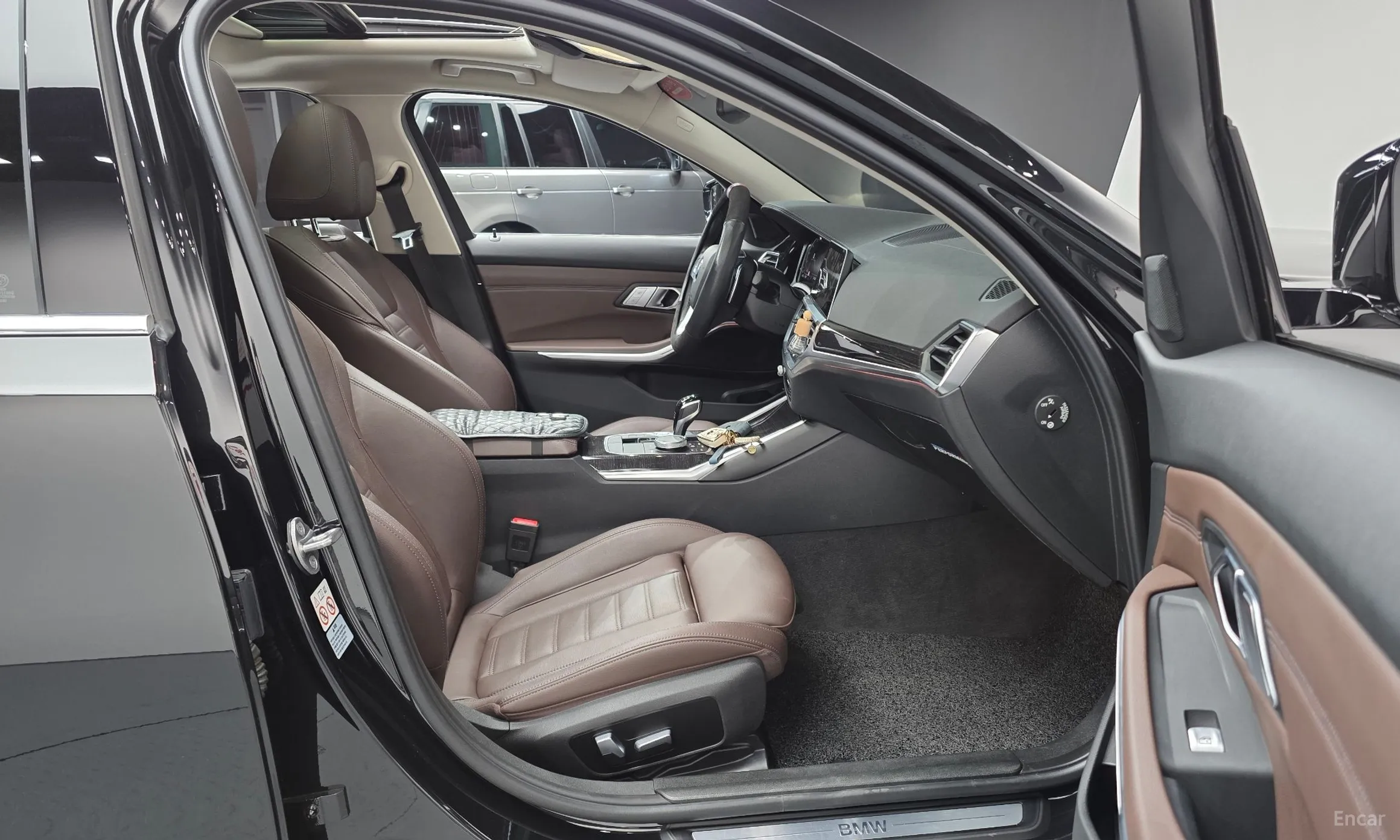 BMW 3 Series (G20) превью 10