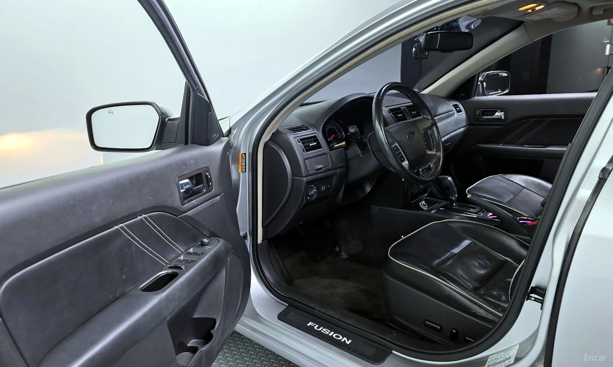 Ford Fusion превью 10