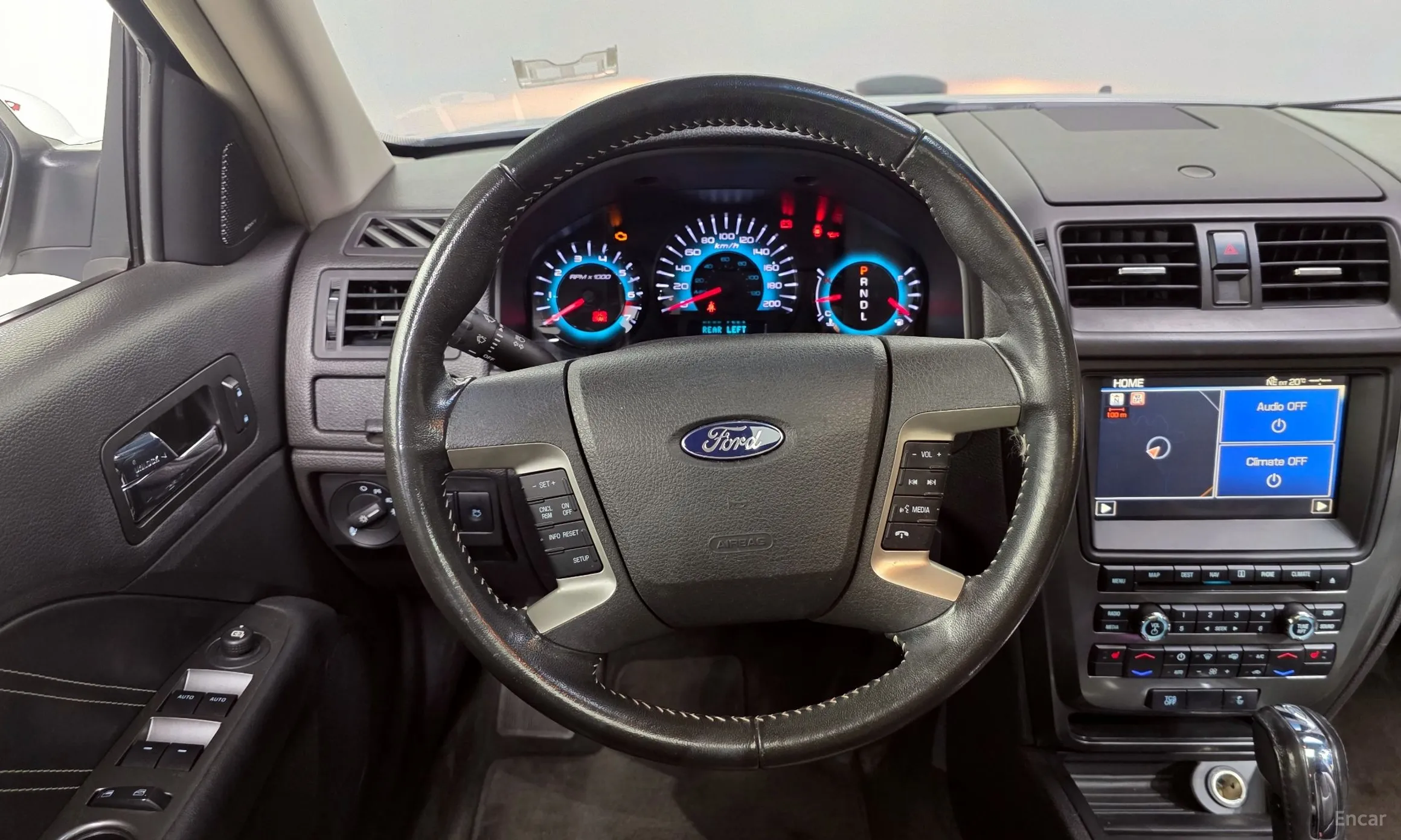 Ford Fusion превью 13