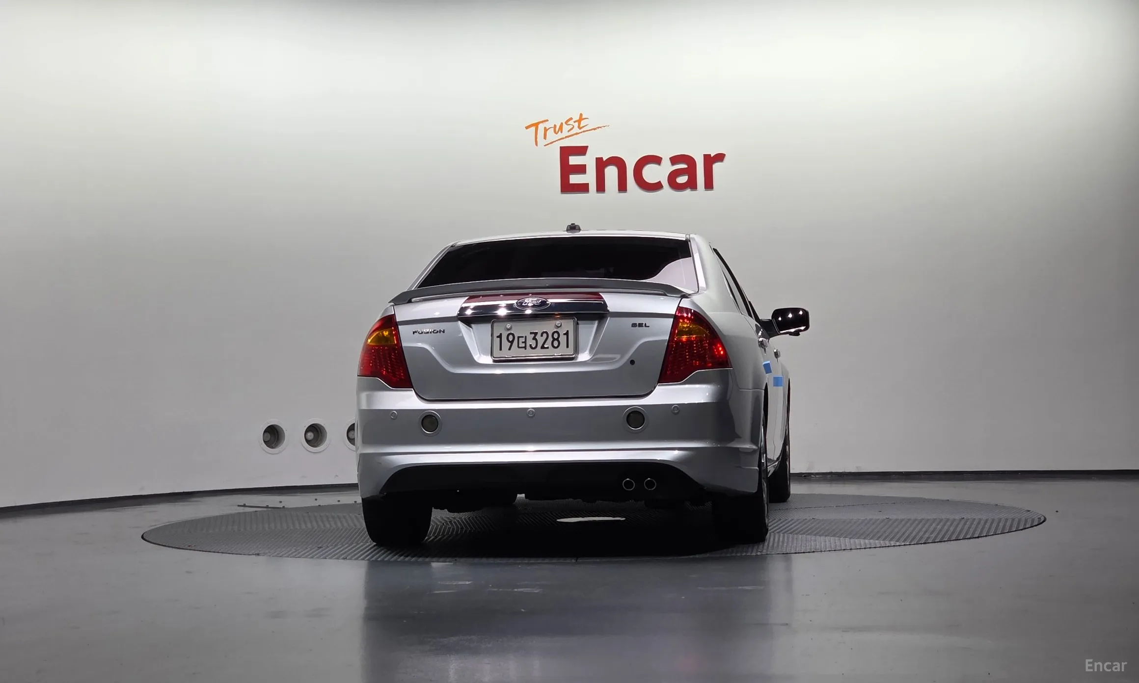 Ford Fusion превью 4