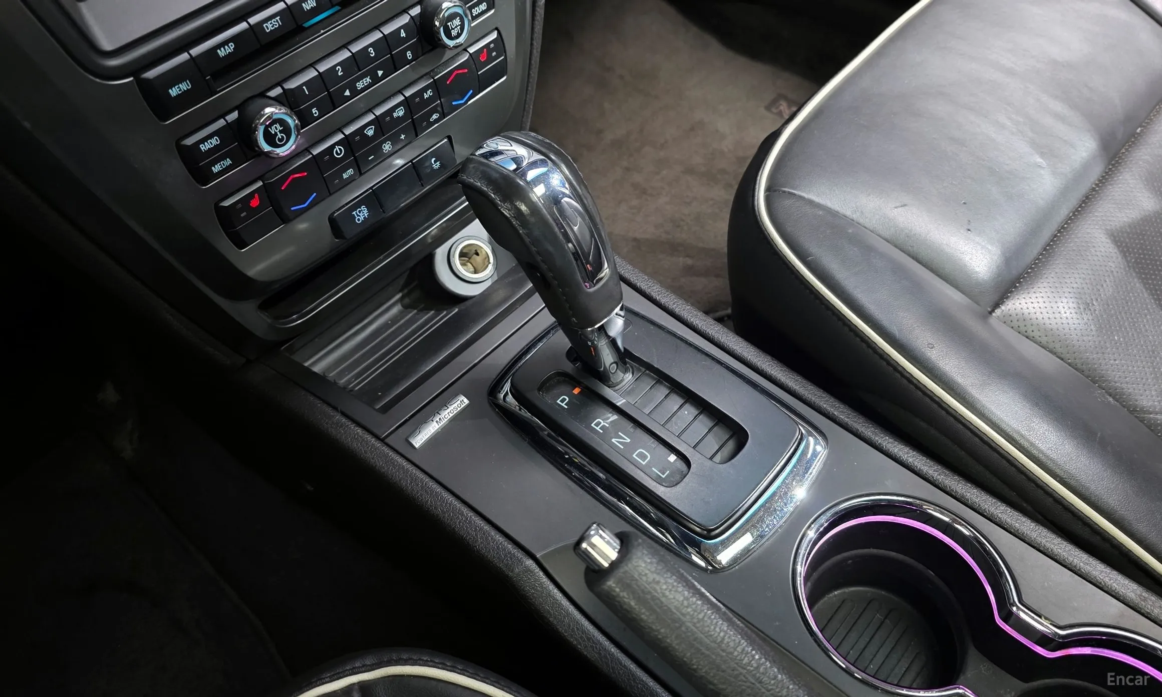 Ford Fusion превью 9