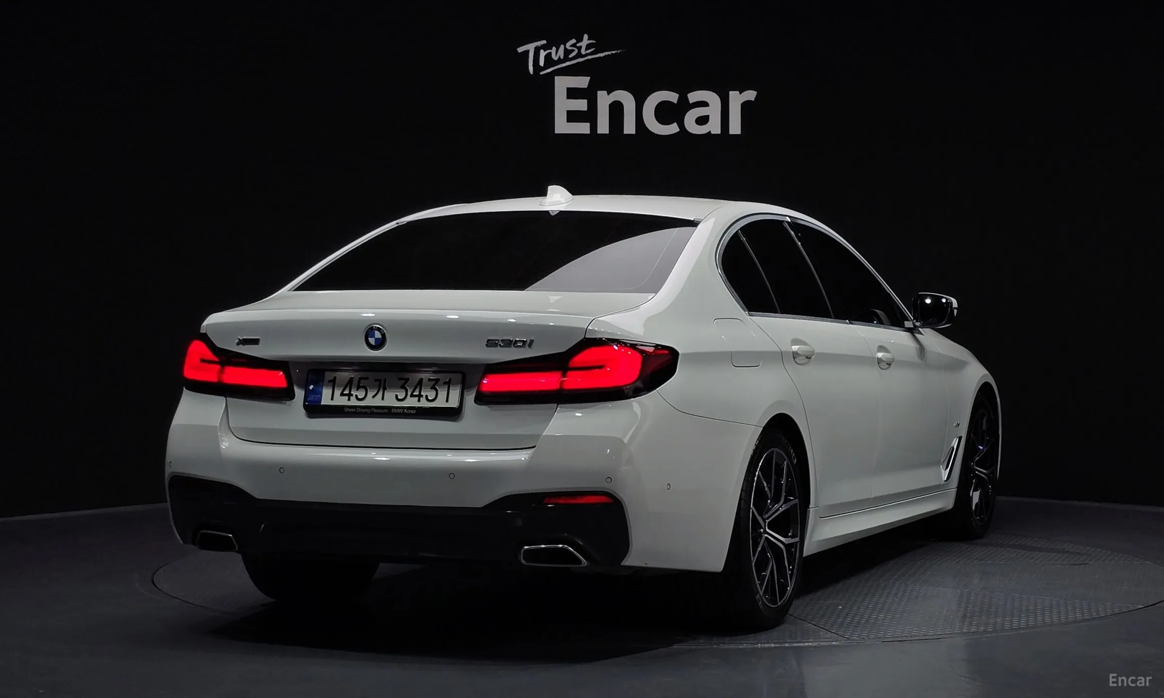 BMW 5 Series (G30)