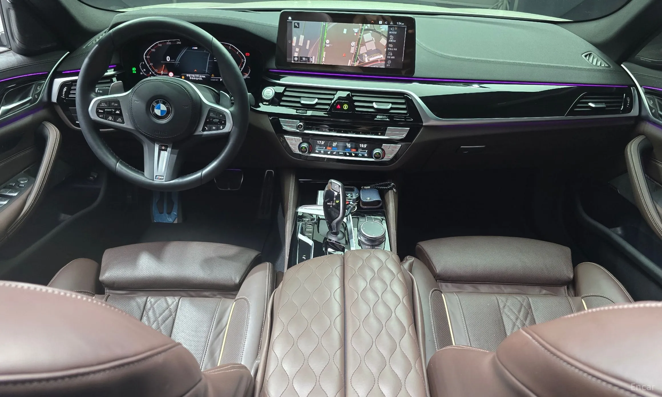 BMW 5 Series (G30) превью 7