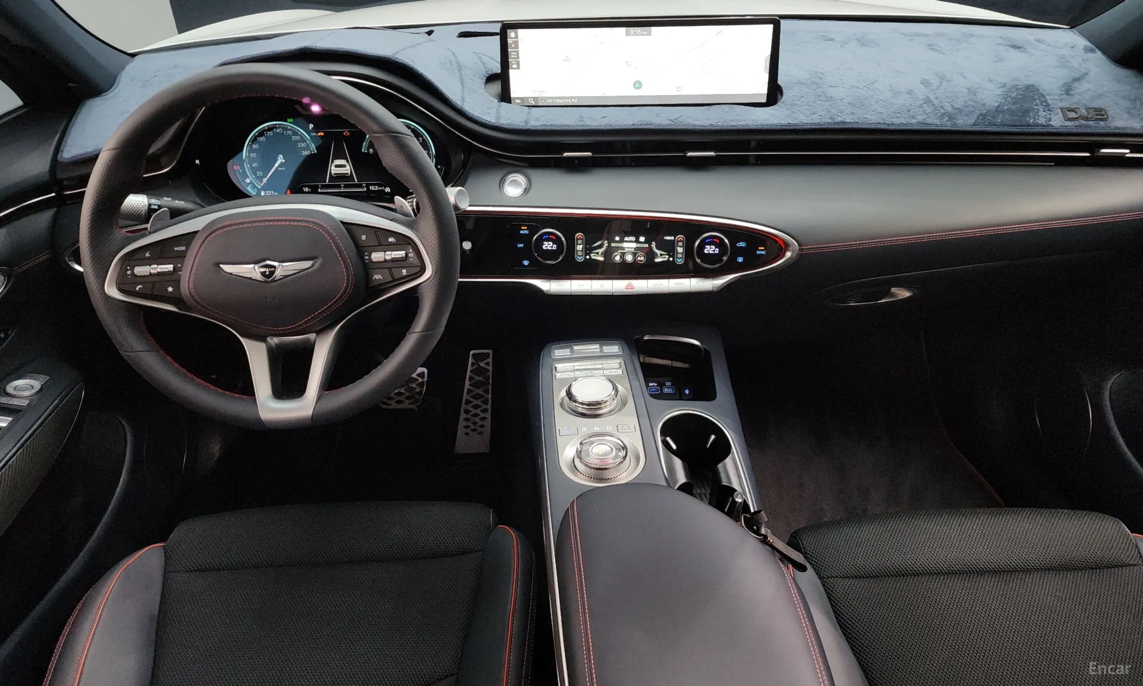 Genesis GV70 превью 7