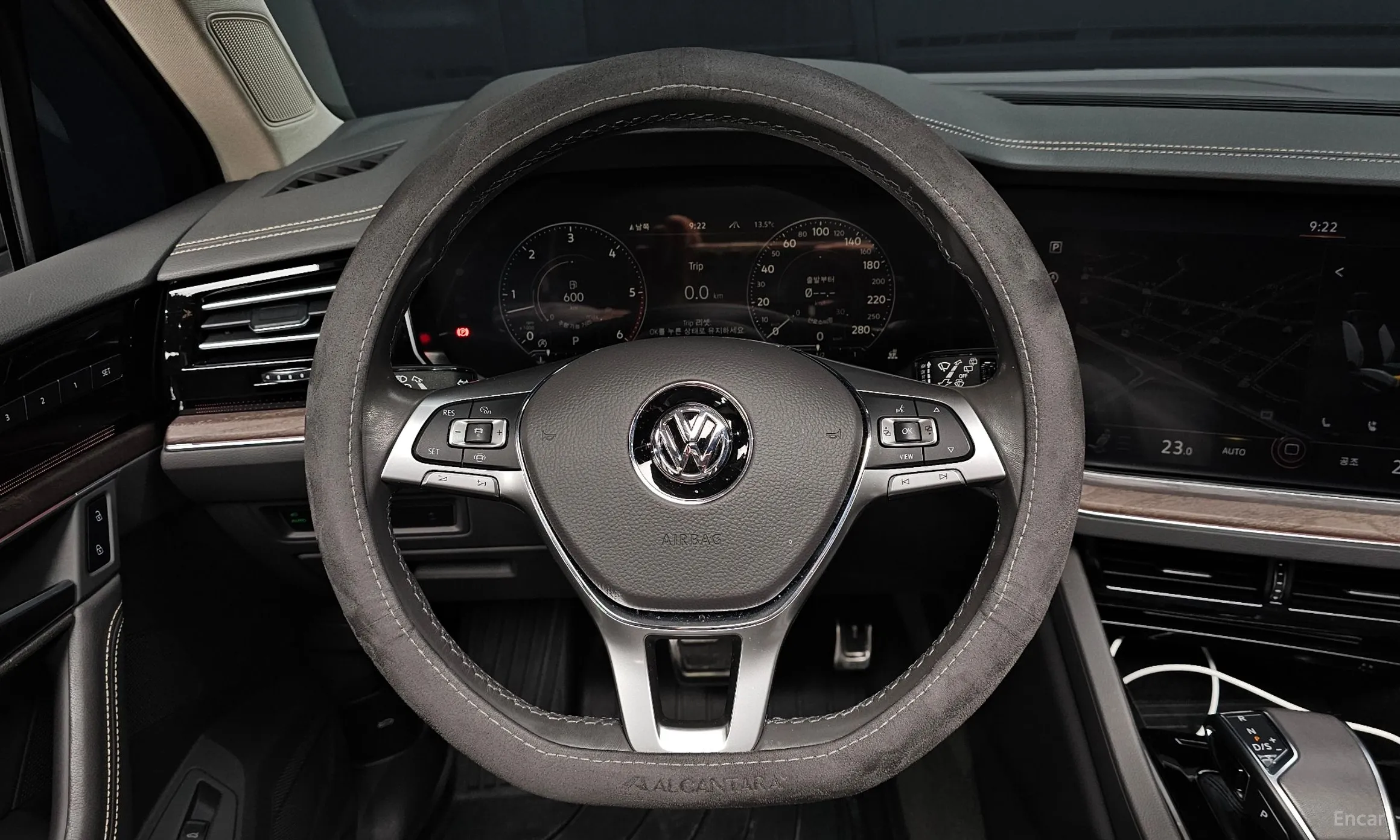 Volkswagen Touareg 3rd Generation превью 13