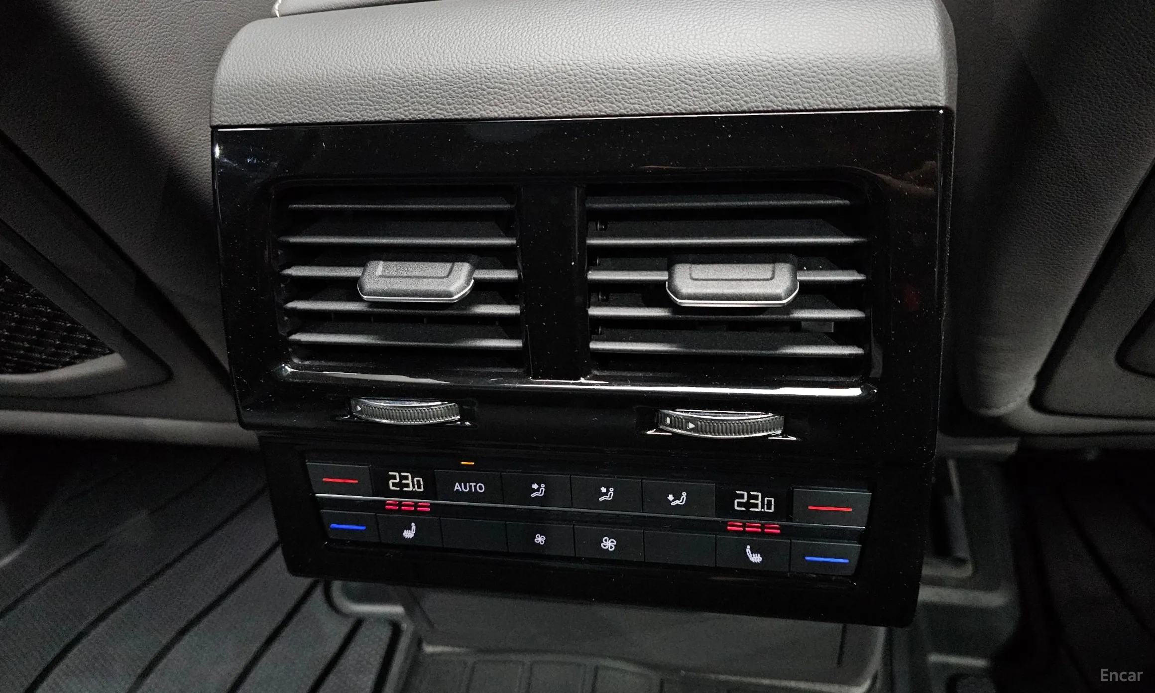 Volkswagen Touareg 3rd Generation превью 19