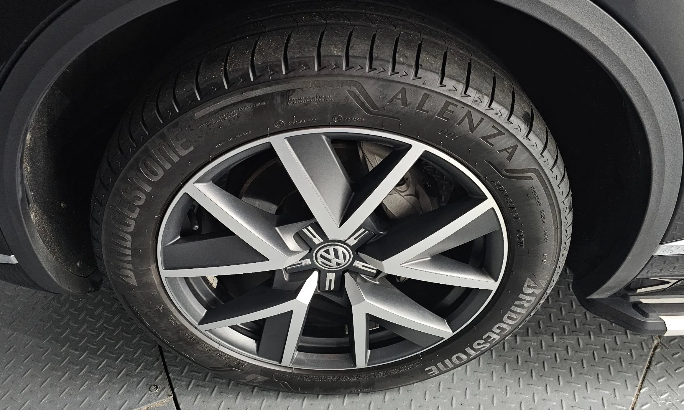 Volkswagen Touareg 3rd Generation превью 5