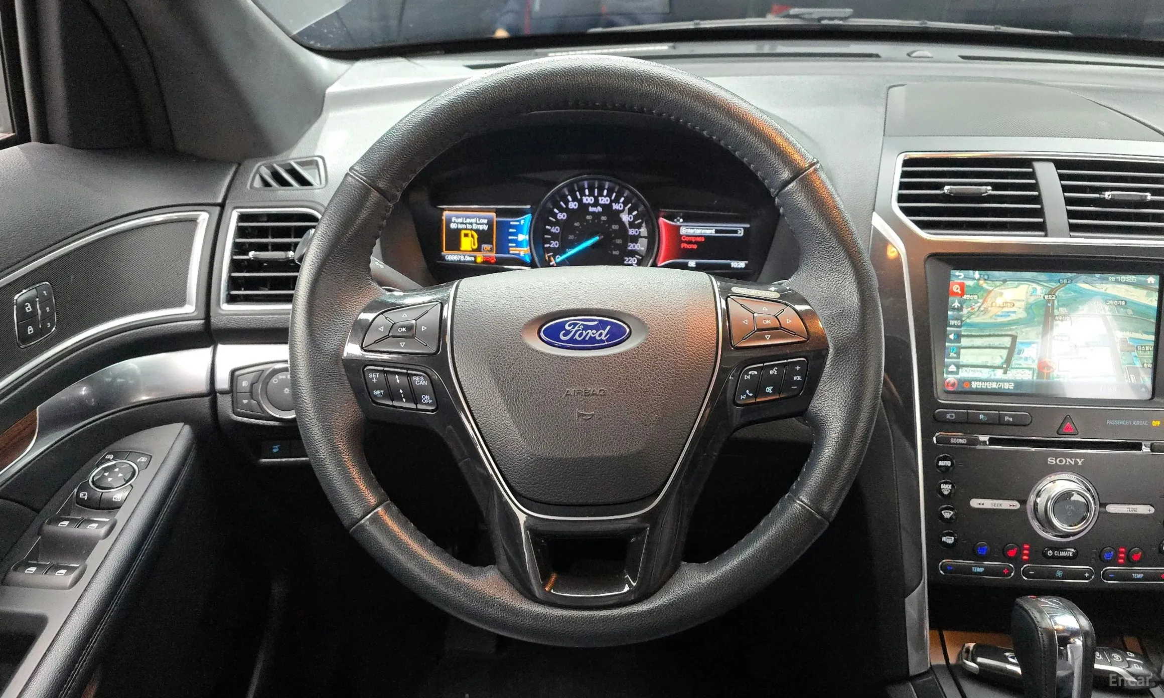 Ford Explorer превью 14