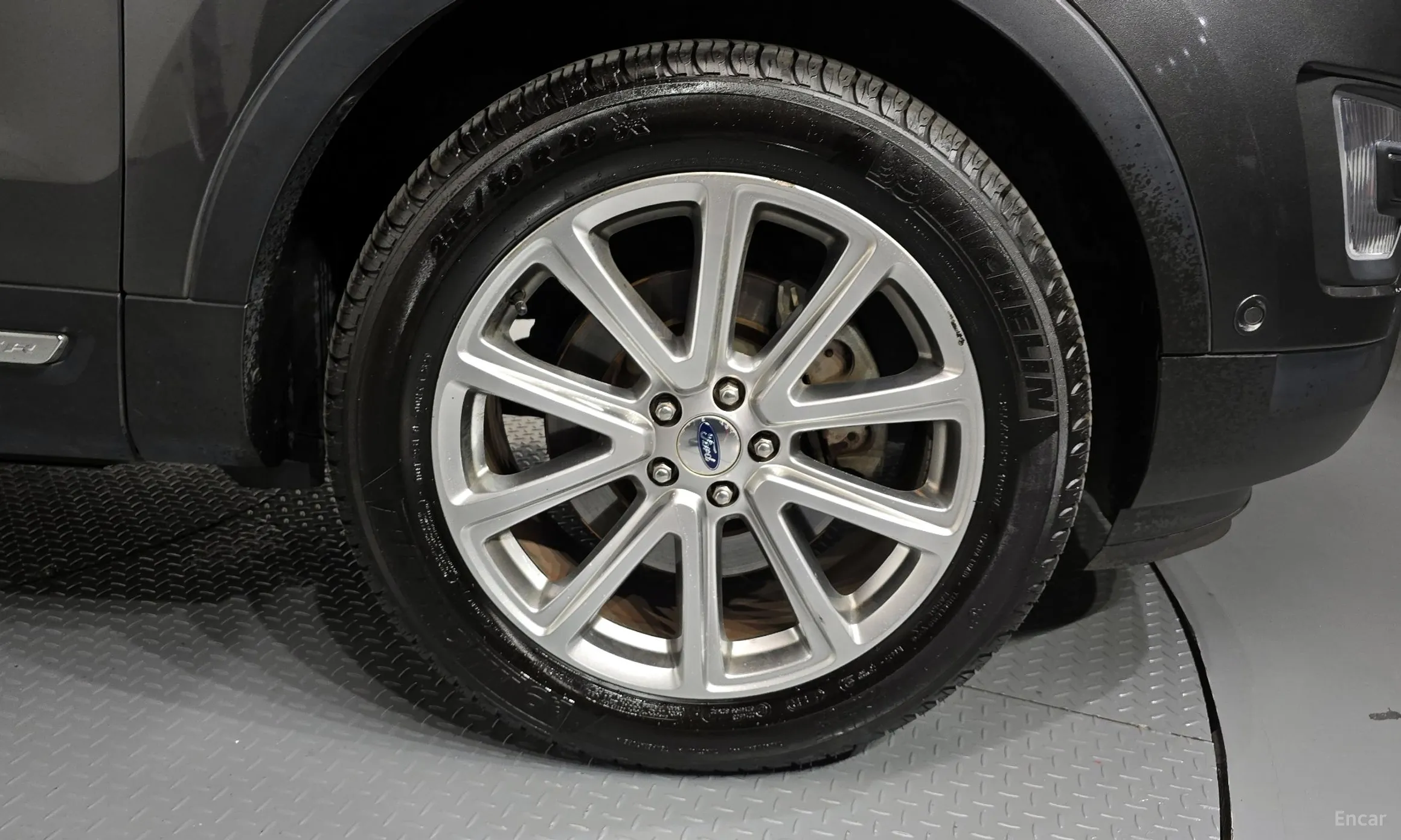 Ford Explorer превью 5