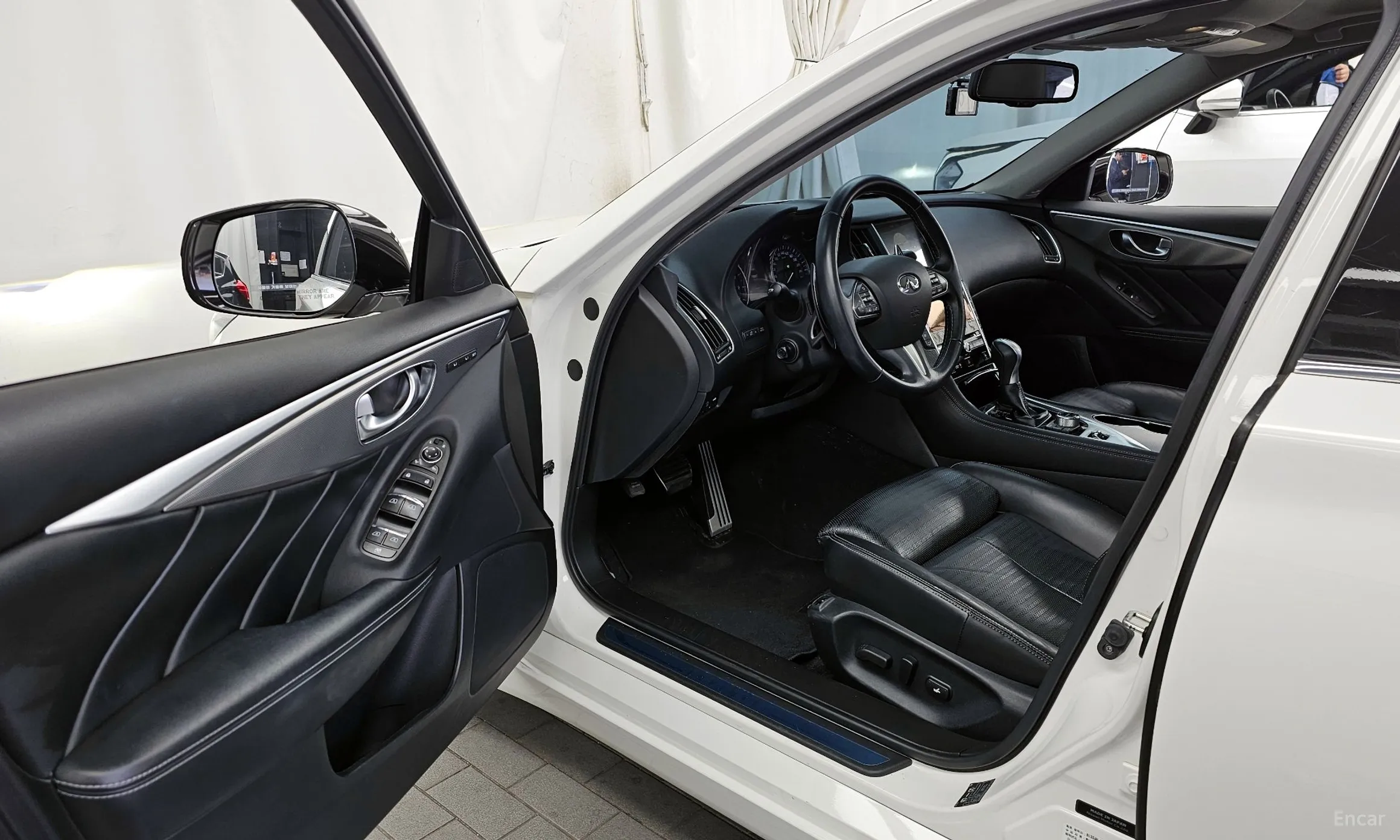 Infiniti Q50 превью 10