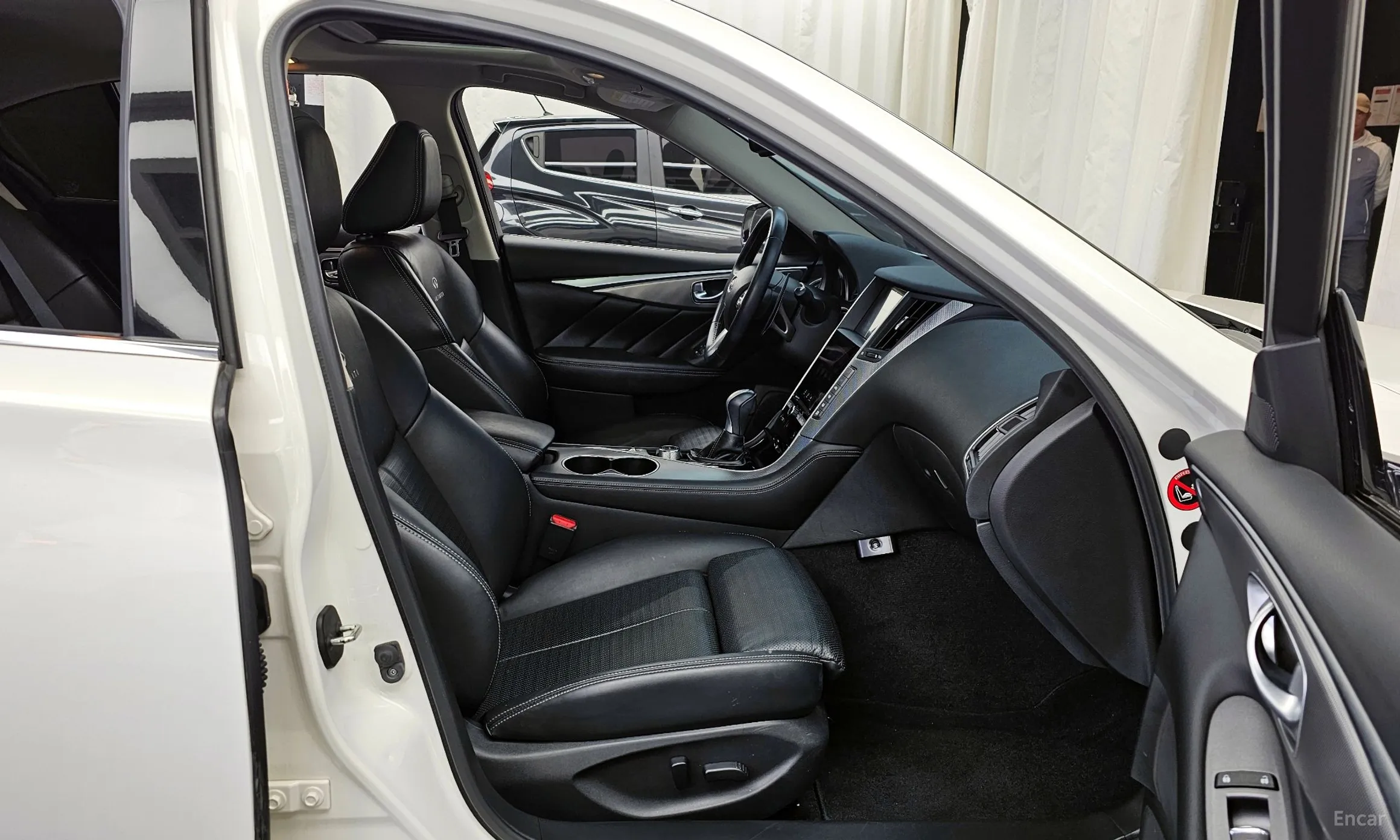 Infiniti Q50 превью 11