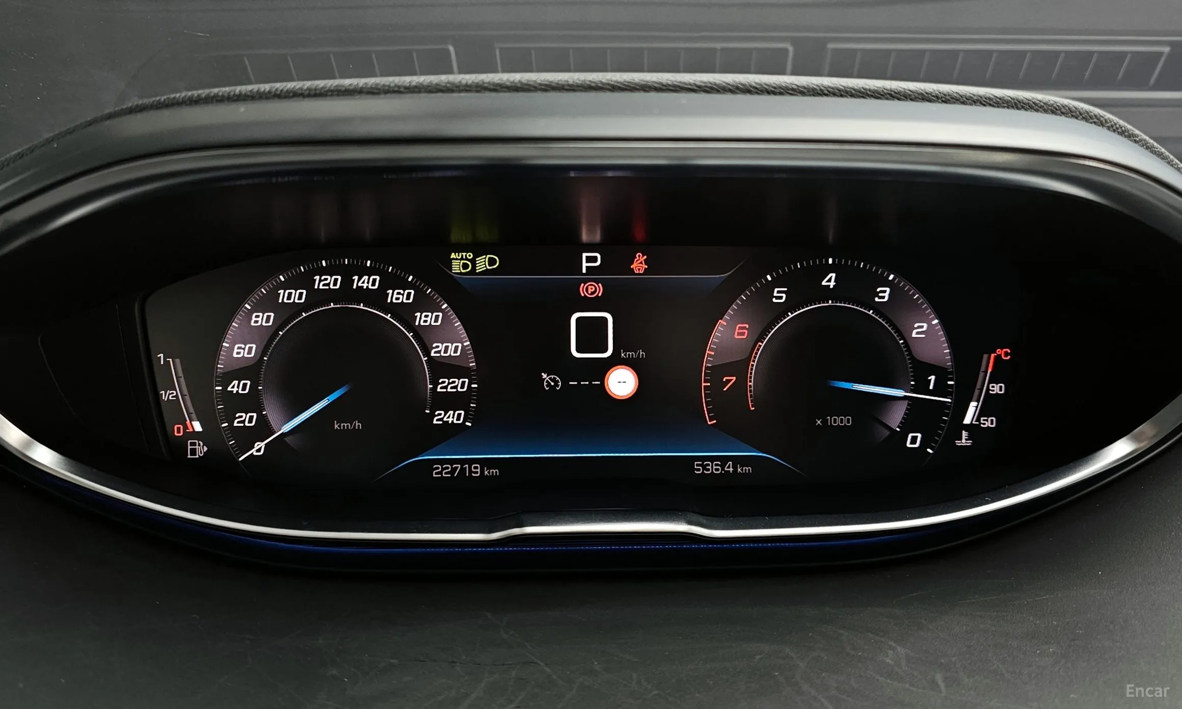 Peugeot 3008 2nd generation превью 8