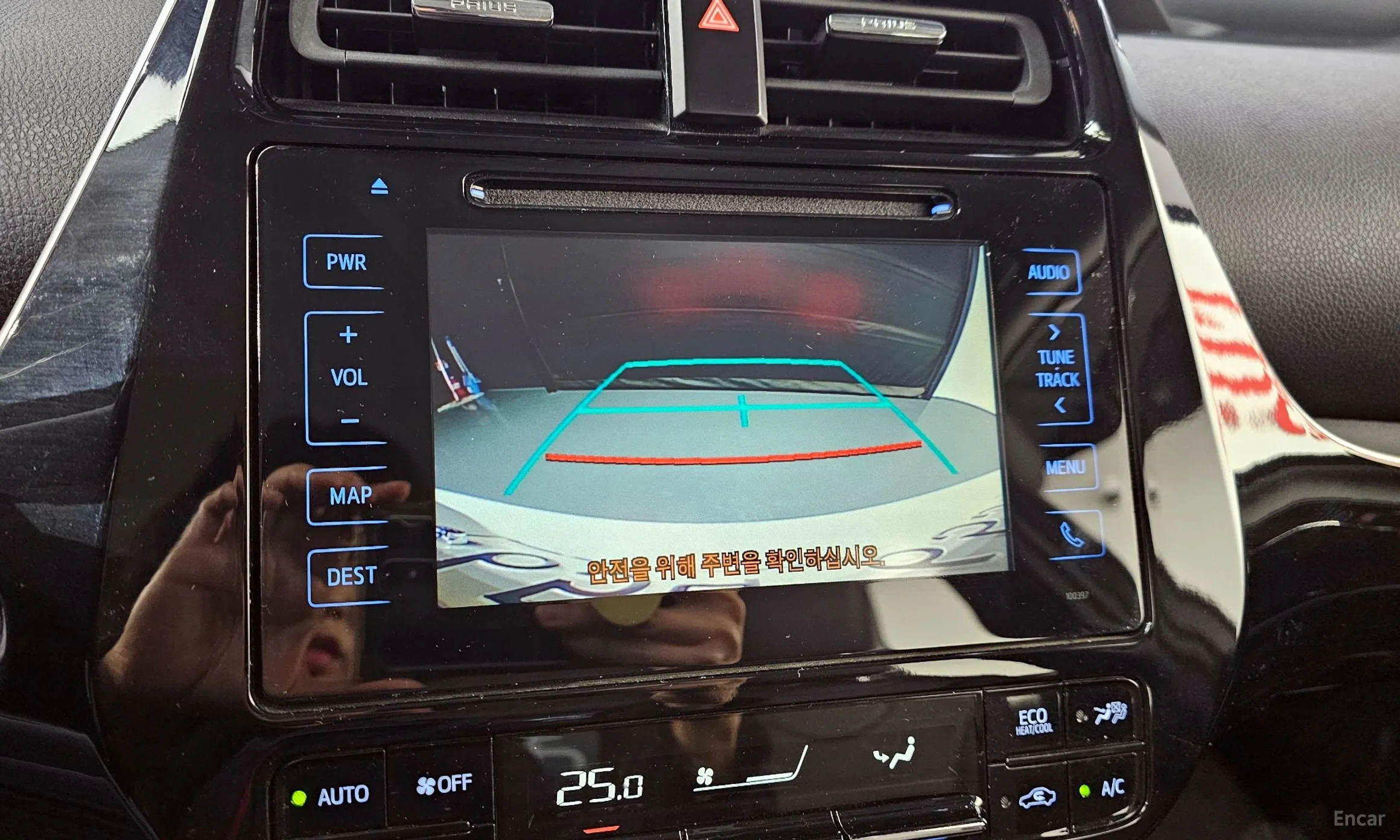 Toyota Prius 4th Generation превью 16