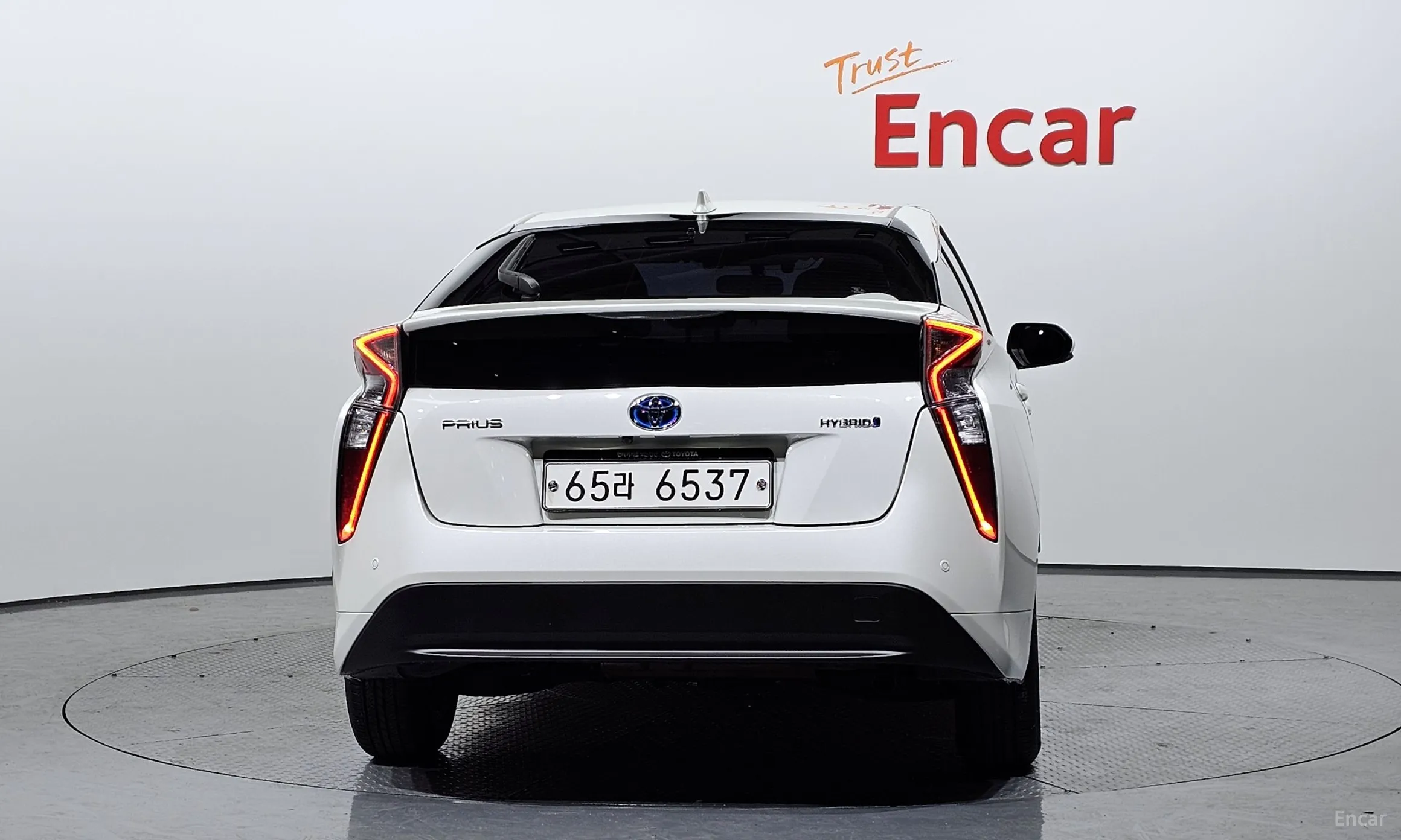 Toyota Prius 4th Generation превью 4