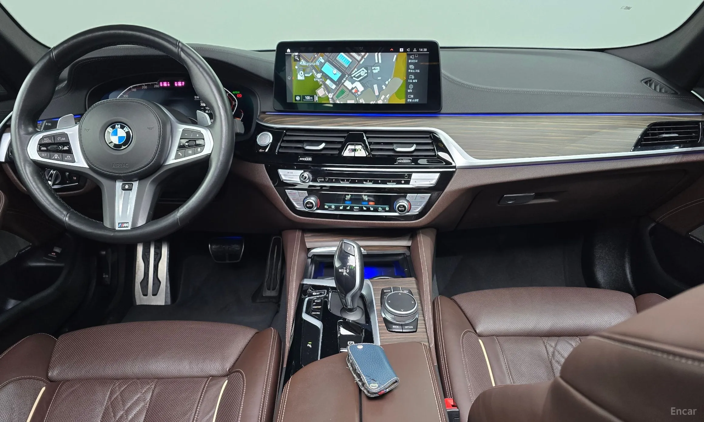BMW 5 Series (G30) превью 7