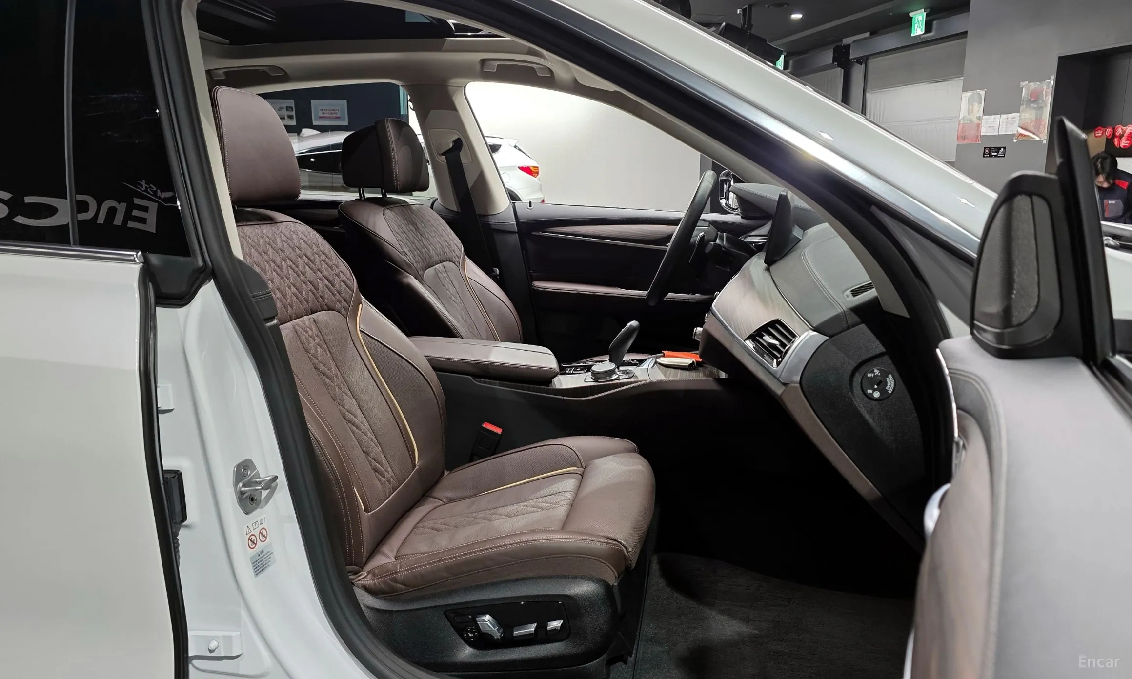BMW 6-Series GT (G32) превью 10